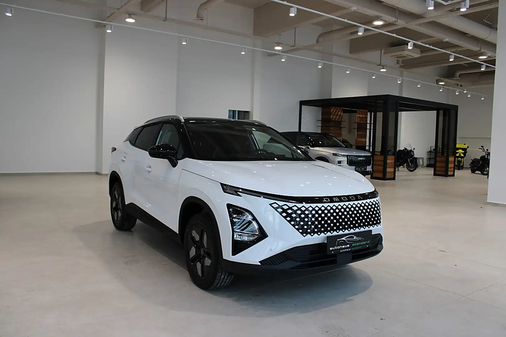 Omoda 5 HEV Premium Line Weiß - 1