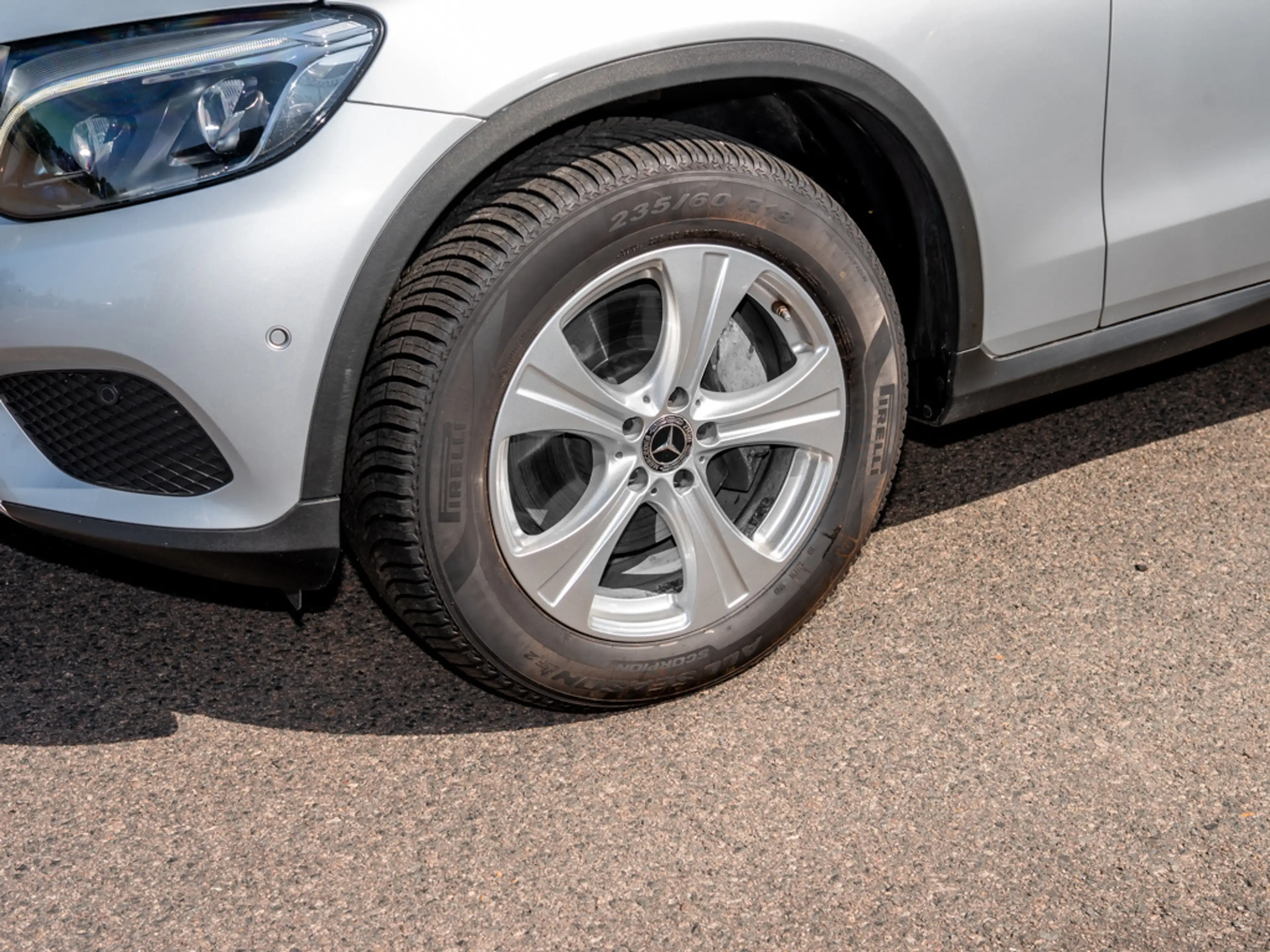 Mercedes-Benz GLC 250 d 4M TEMPO AHK KAMERA LED SHZ — photo 6