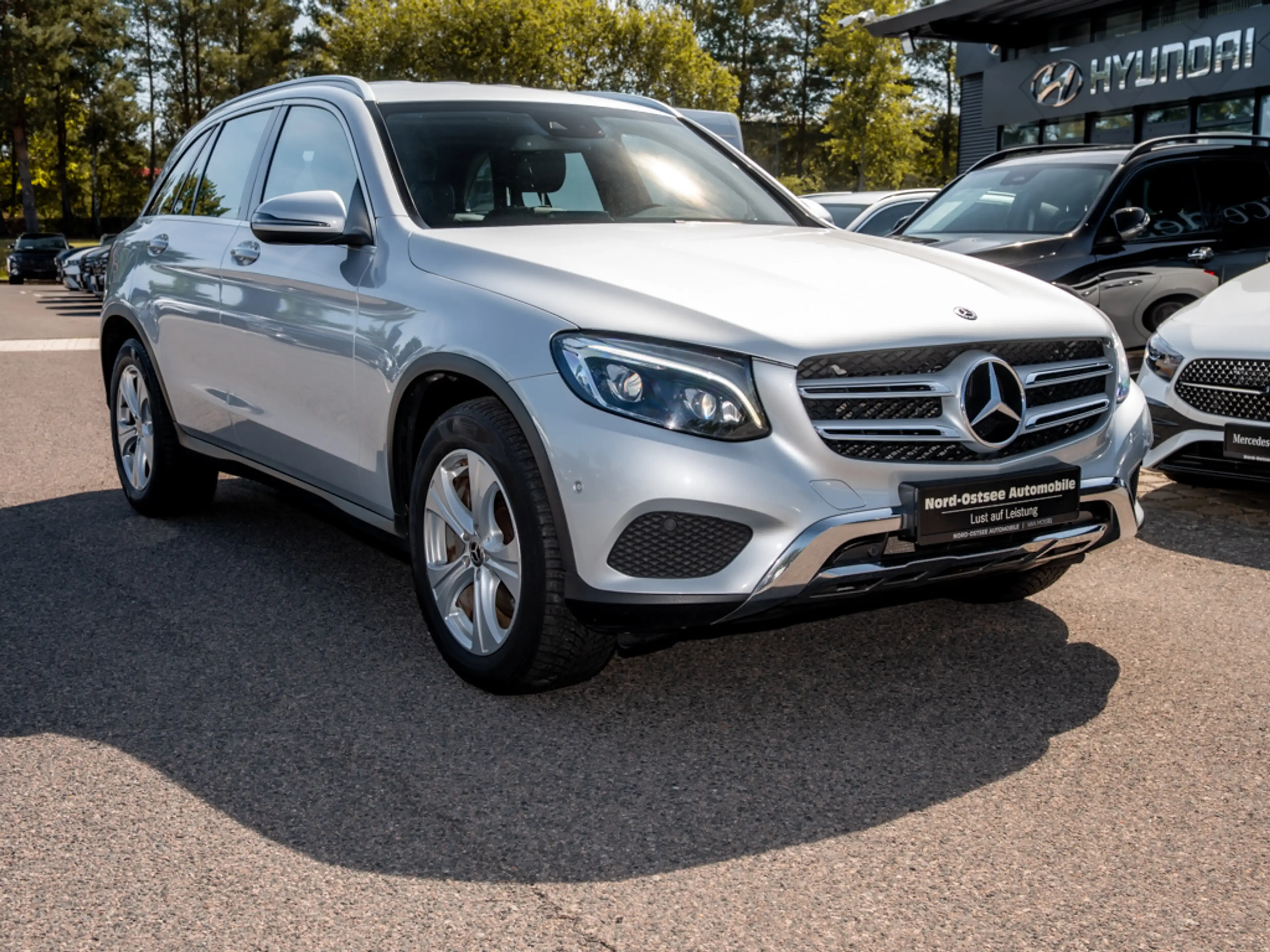 Mercedes-Benz GLC 250 d 4M TEMPO AHK KAMERA LED SHZ — photo 4