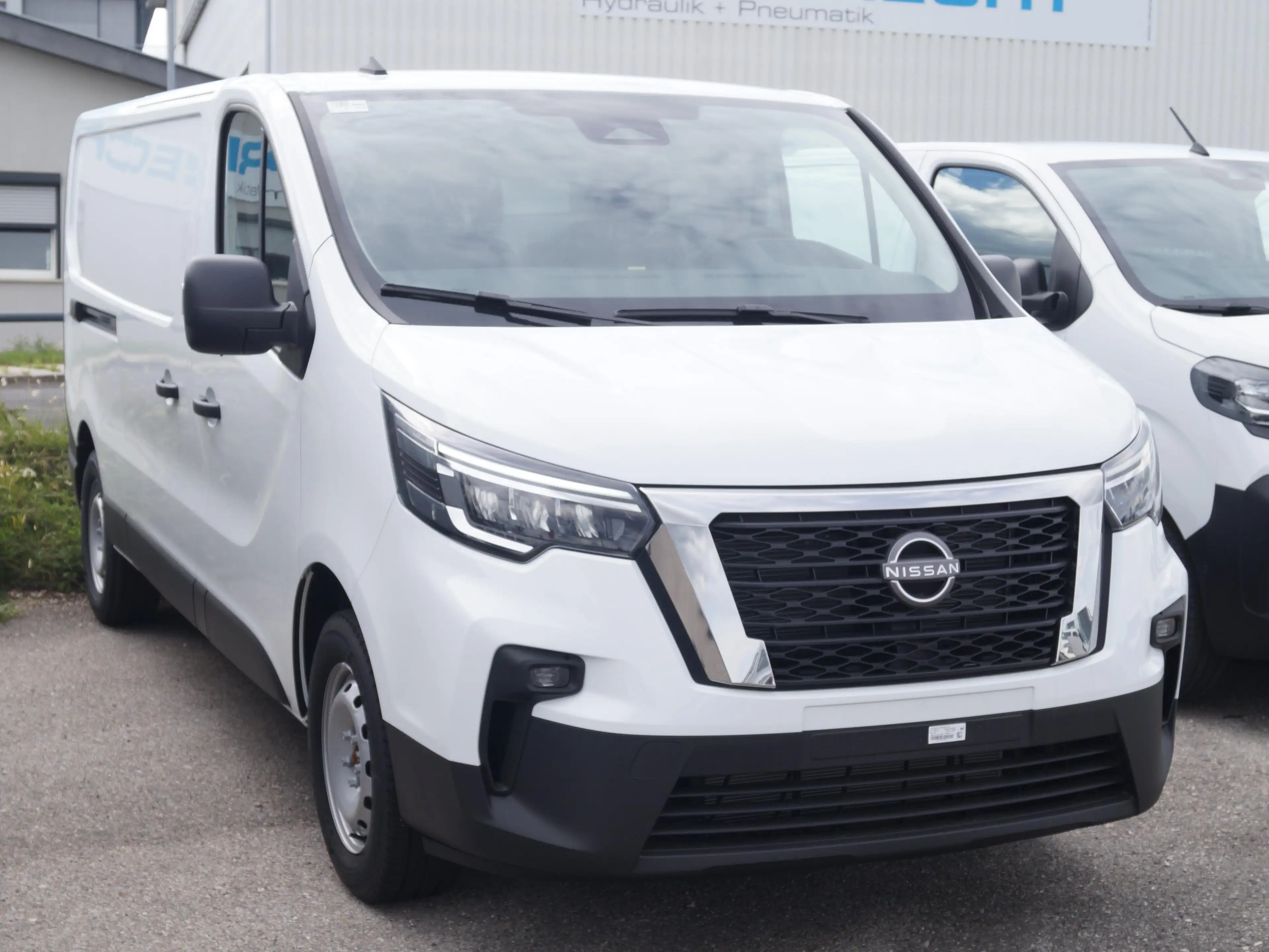 Nissan Primastar L2H1 Acenta — photo 14