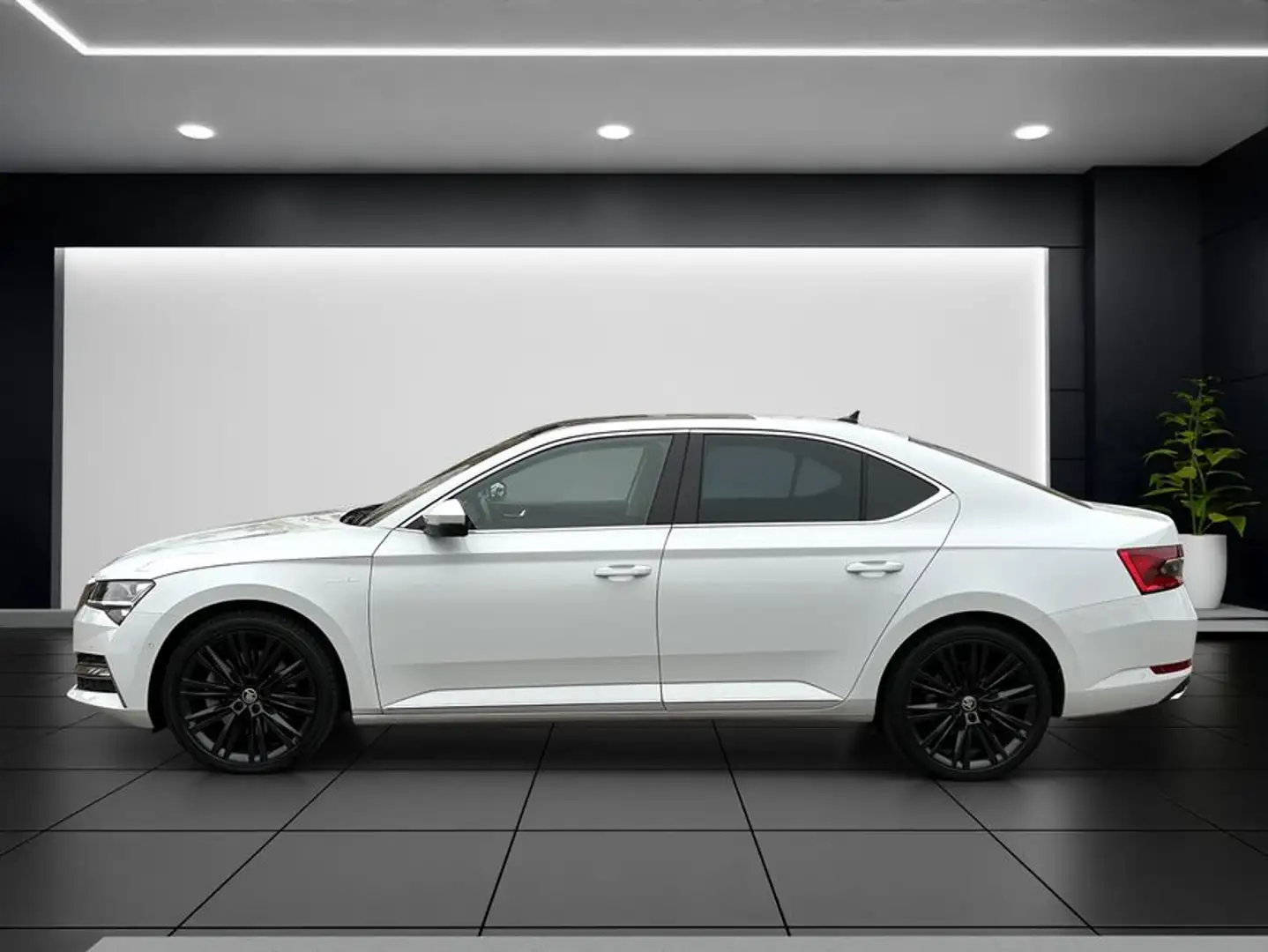 Skoda Superb 2.0 TSI 4x4 DSG L&K Bílá - 2