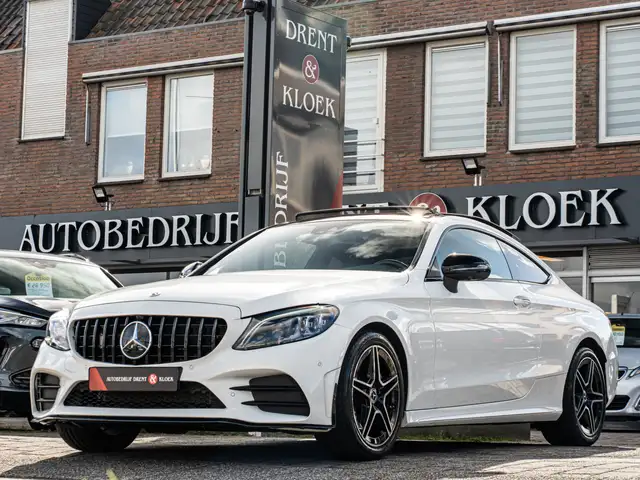 Mercedes-Benz C 200 Coupé Premium Plus Pack AMG PANO BURMESTER 360 CAM
