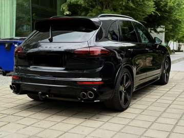 GTS Tiptronic S