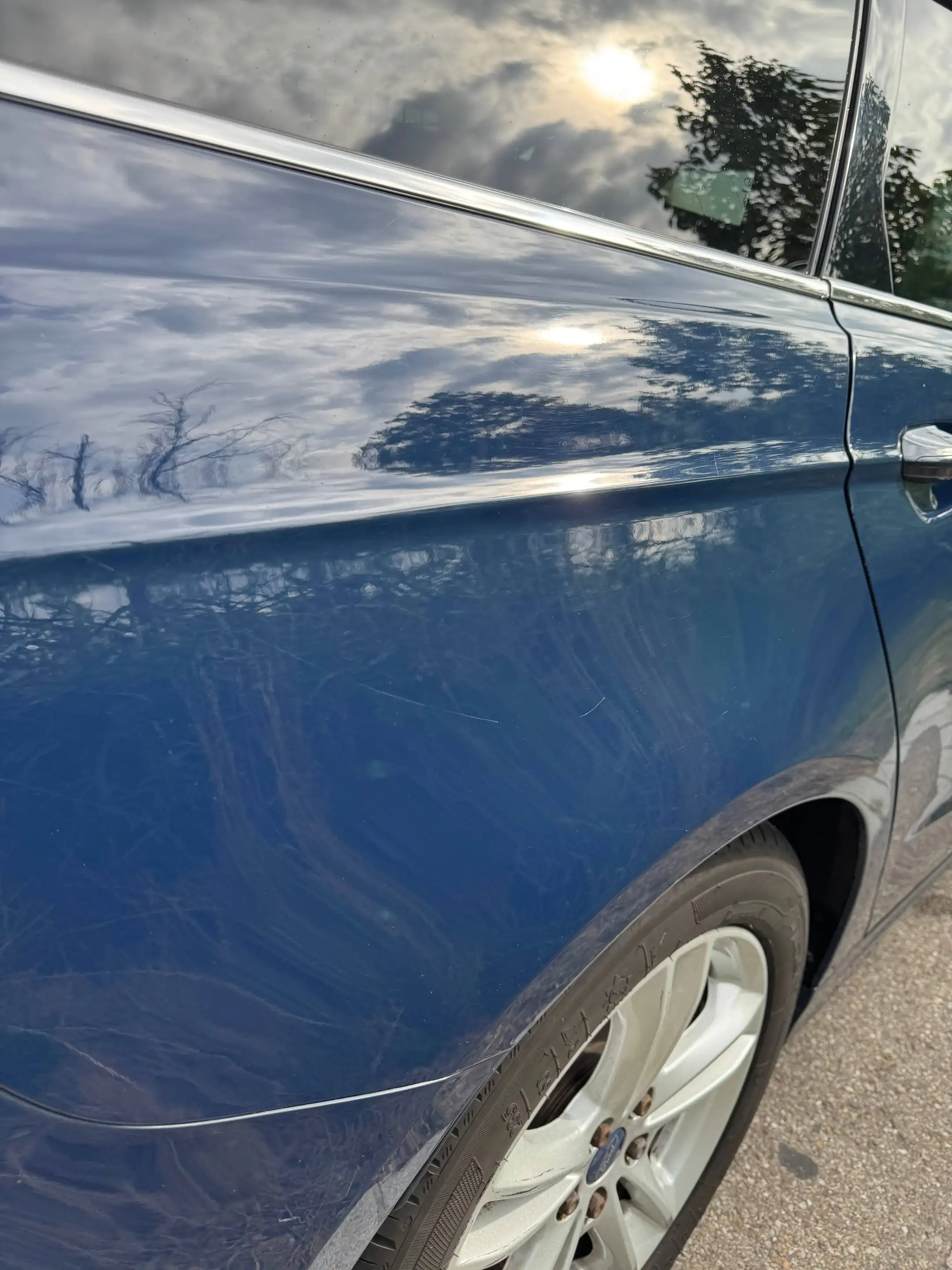Ford Mondeo Titanium — photo 15