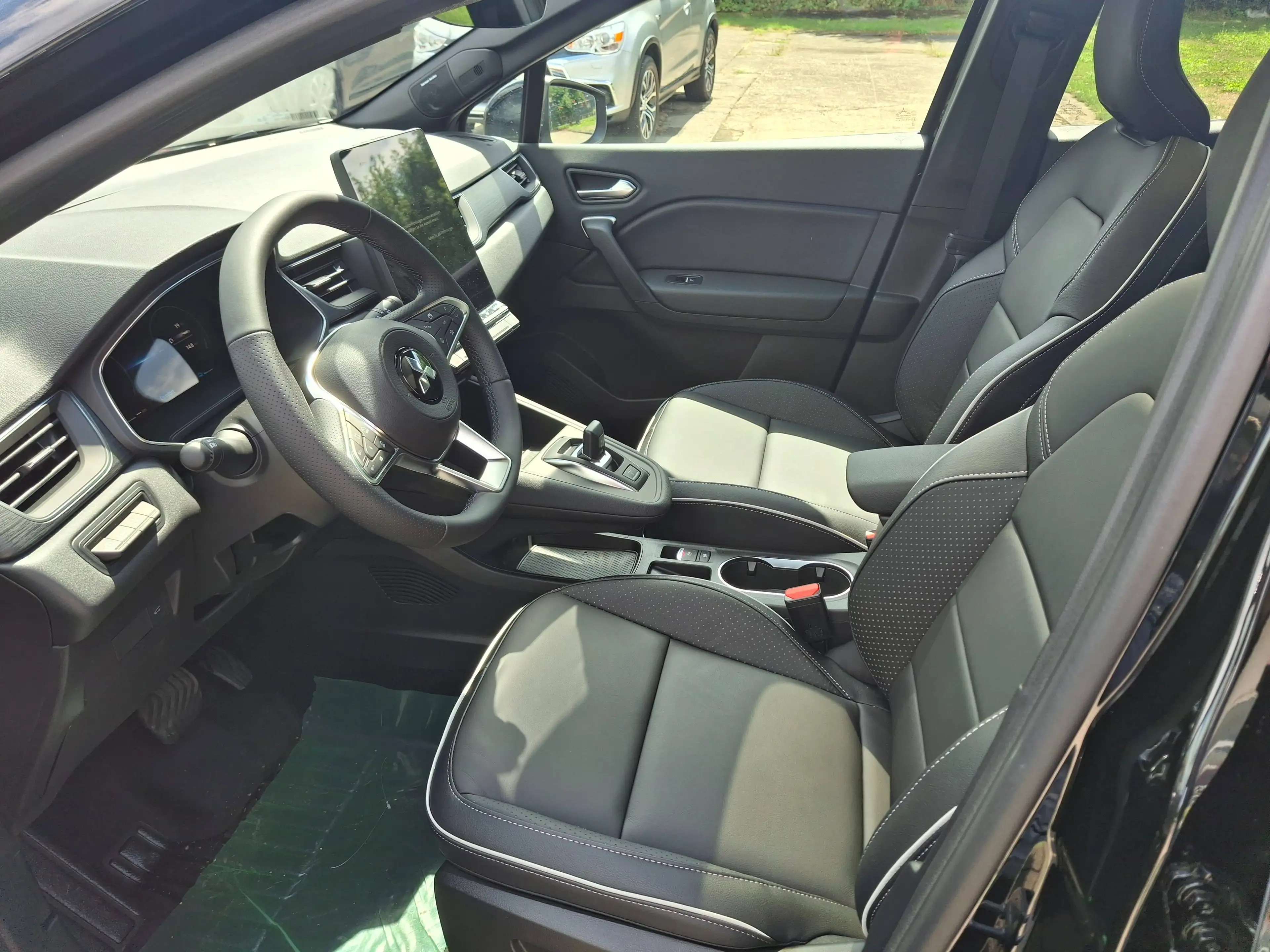 Mitsubishi Grandis 1,8 Hybrid Top — photo 10