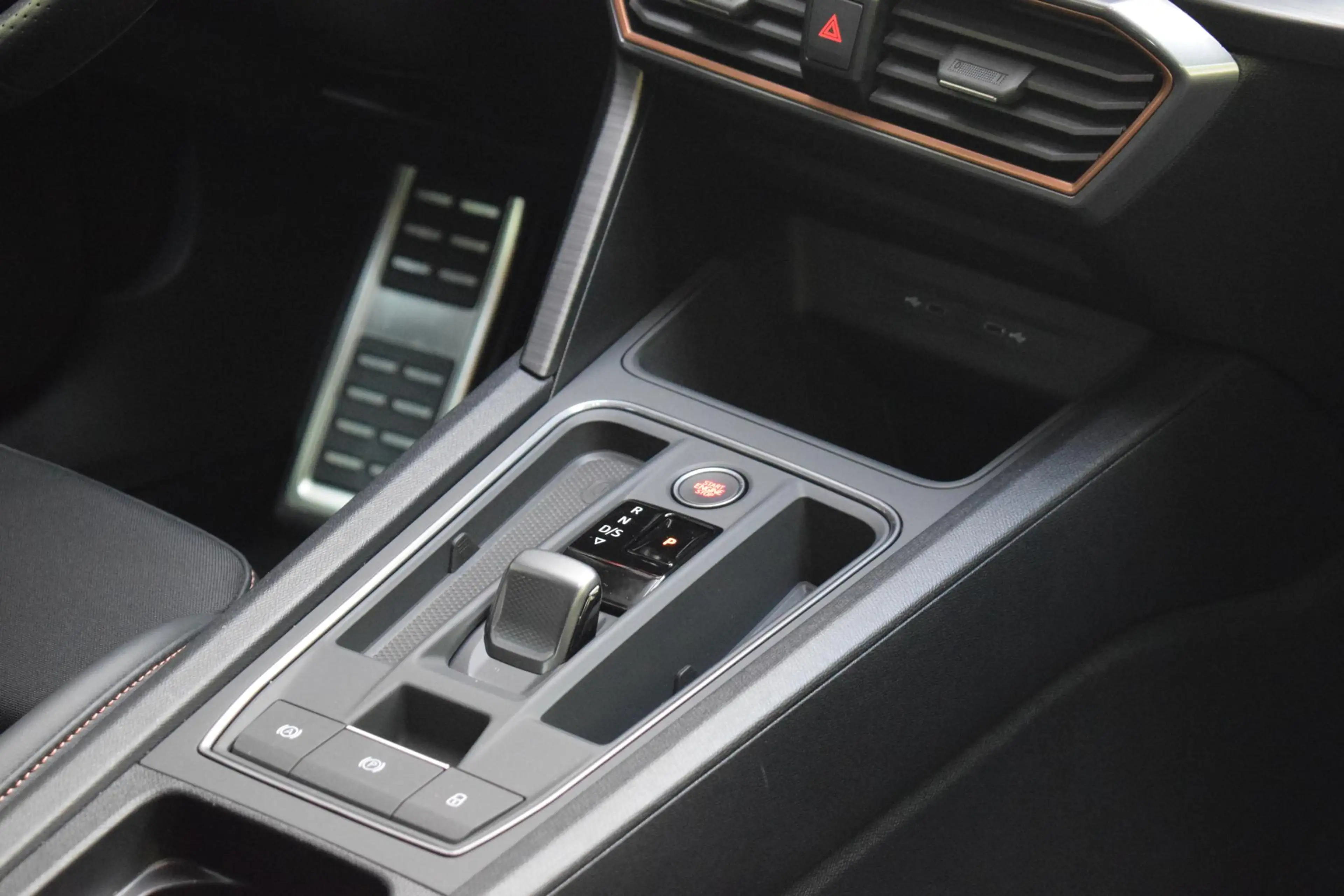 CUPRA Formentor 1.4 PHEV VZ 245PK Black Edition NAVI|CAMERA|19INCH — photo 14