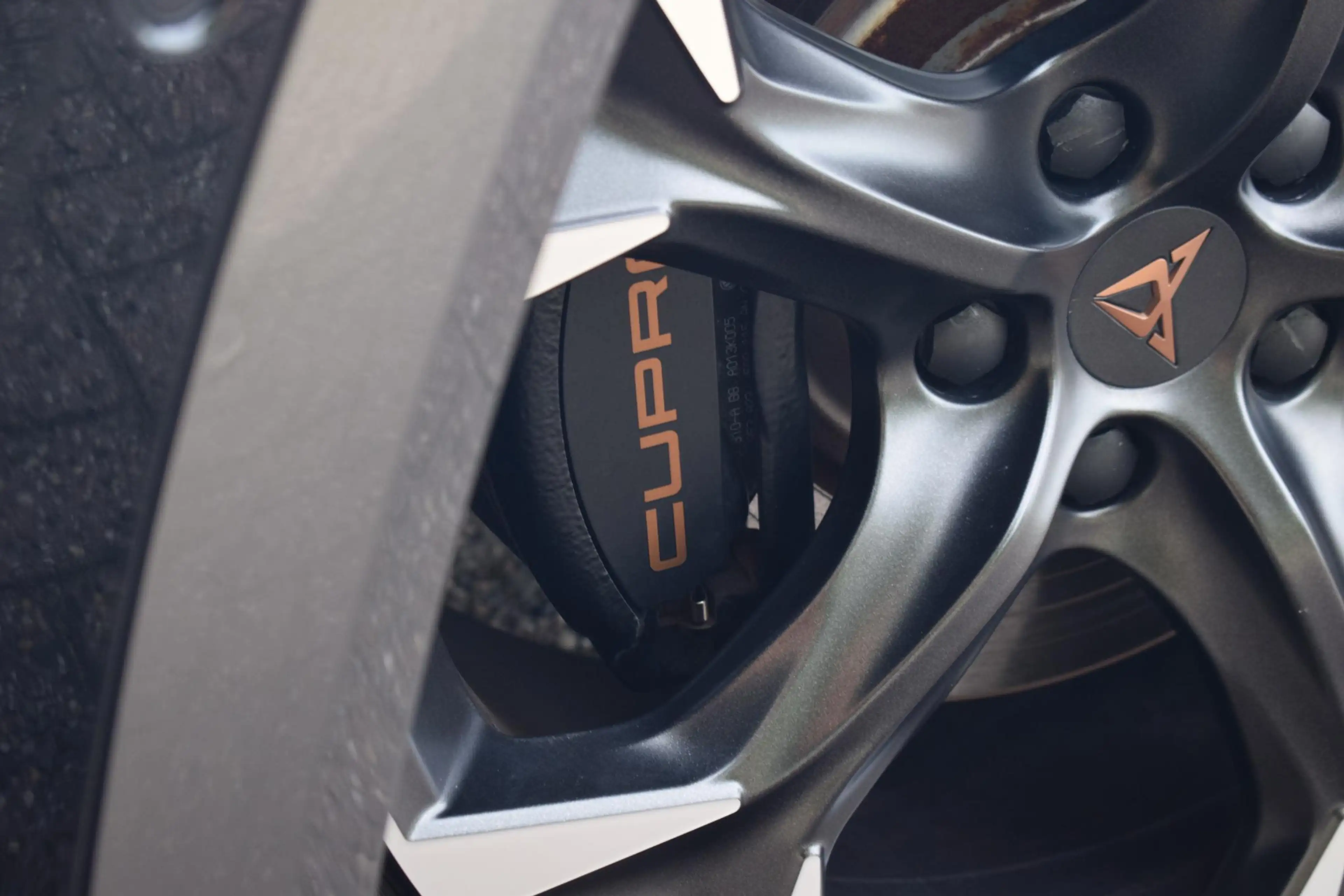 CUPRA Formentor 1.4 PHEV VZ 245PK Black Edition NAVI|CAMERA|19INCH — photo 10