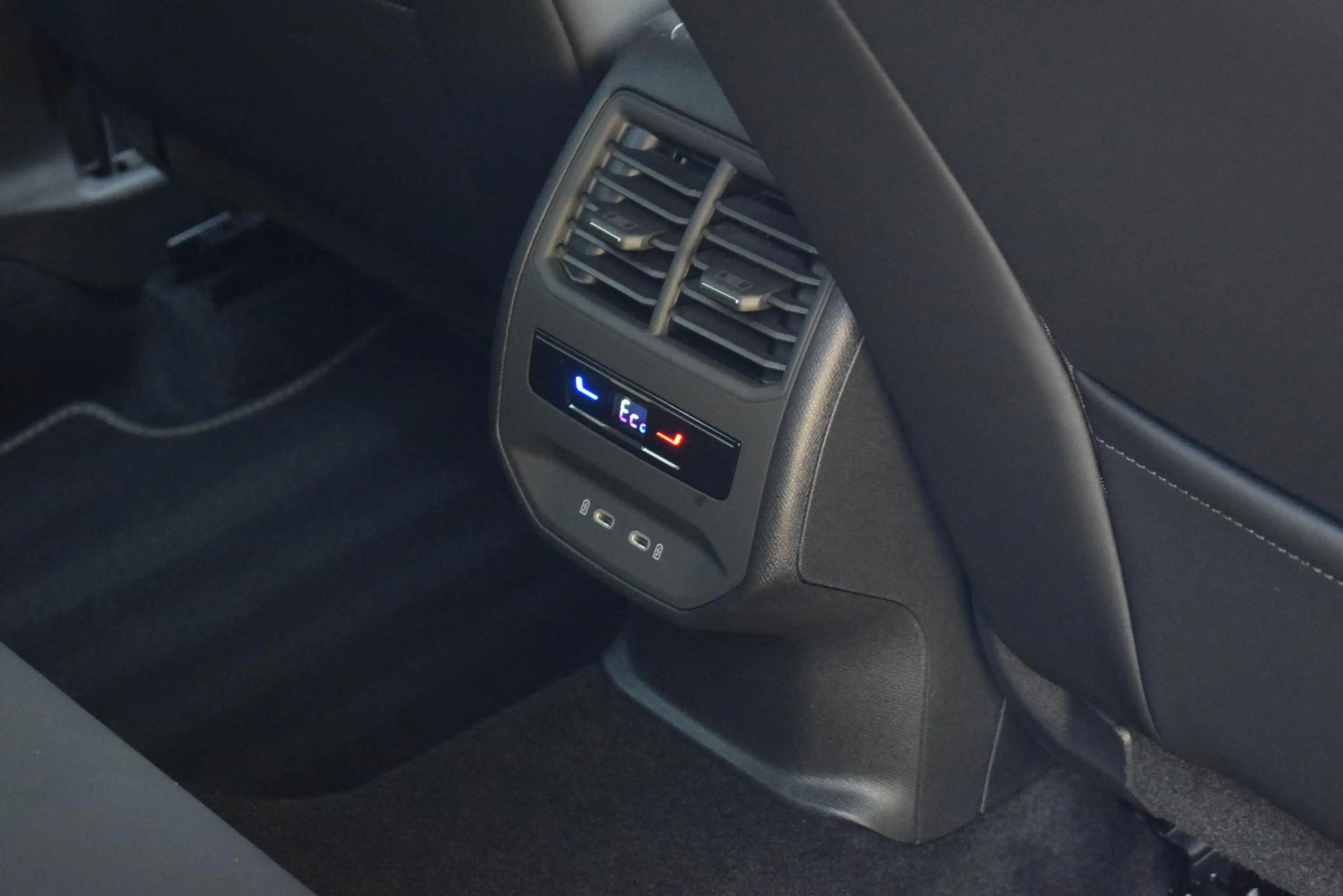 CUPRA Formentor 1.4 PHEV VZ 245PK Black Edition NAVI|CAMERA|19INCH — photo 23