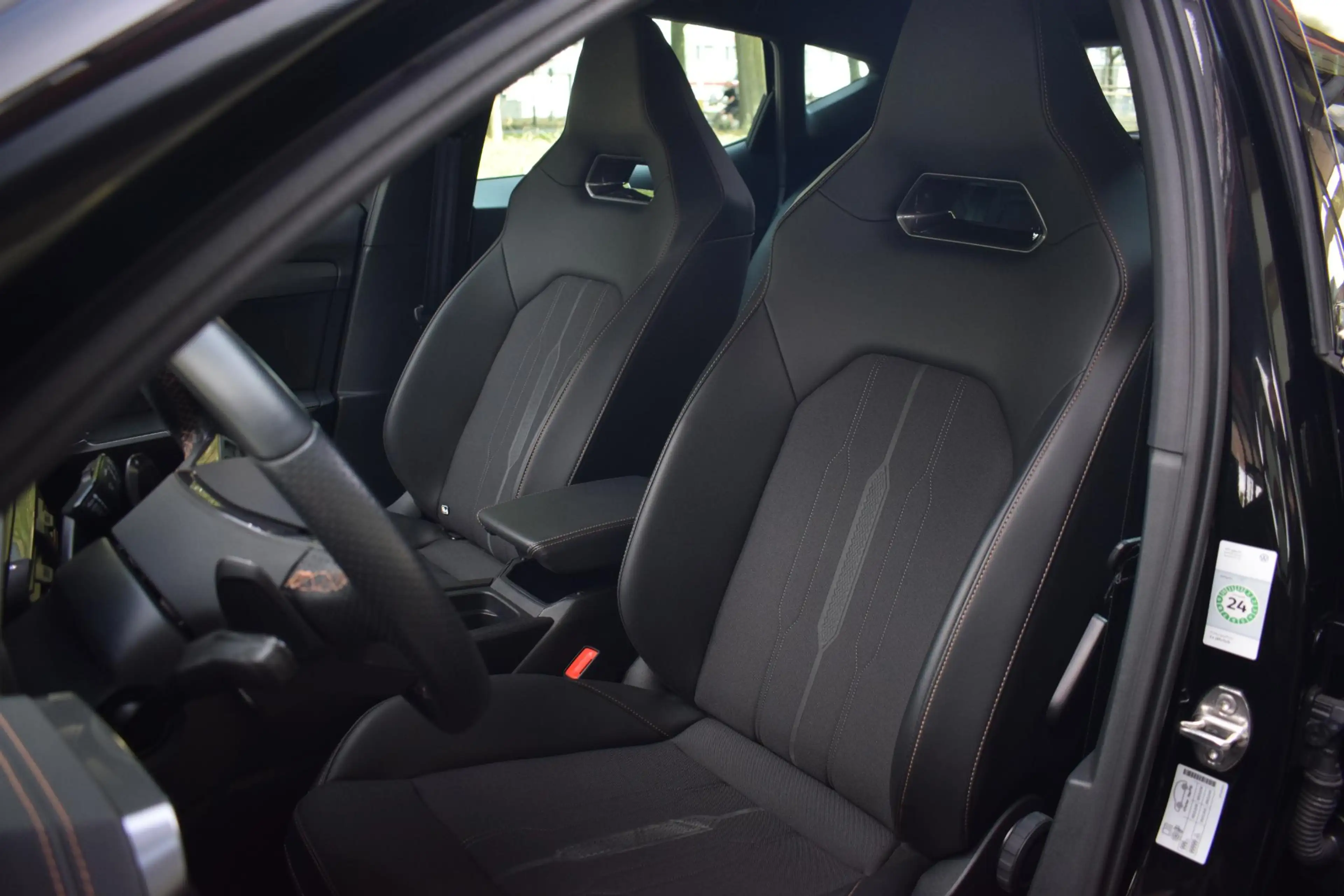 CUPRA Formentor 1.4 PHEV VZ 245PK Black Edition NAVI|CAMERA|19INCH — photo 4