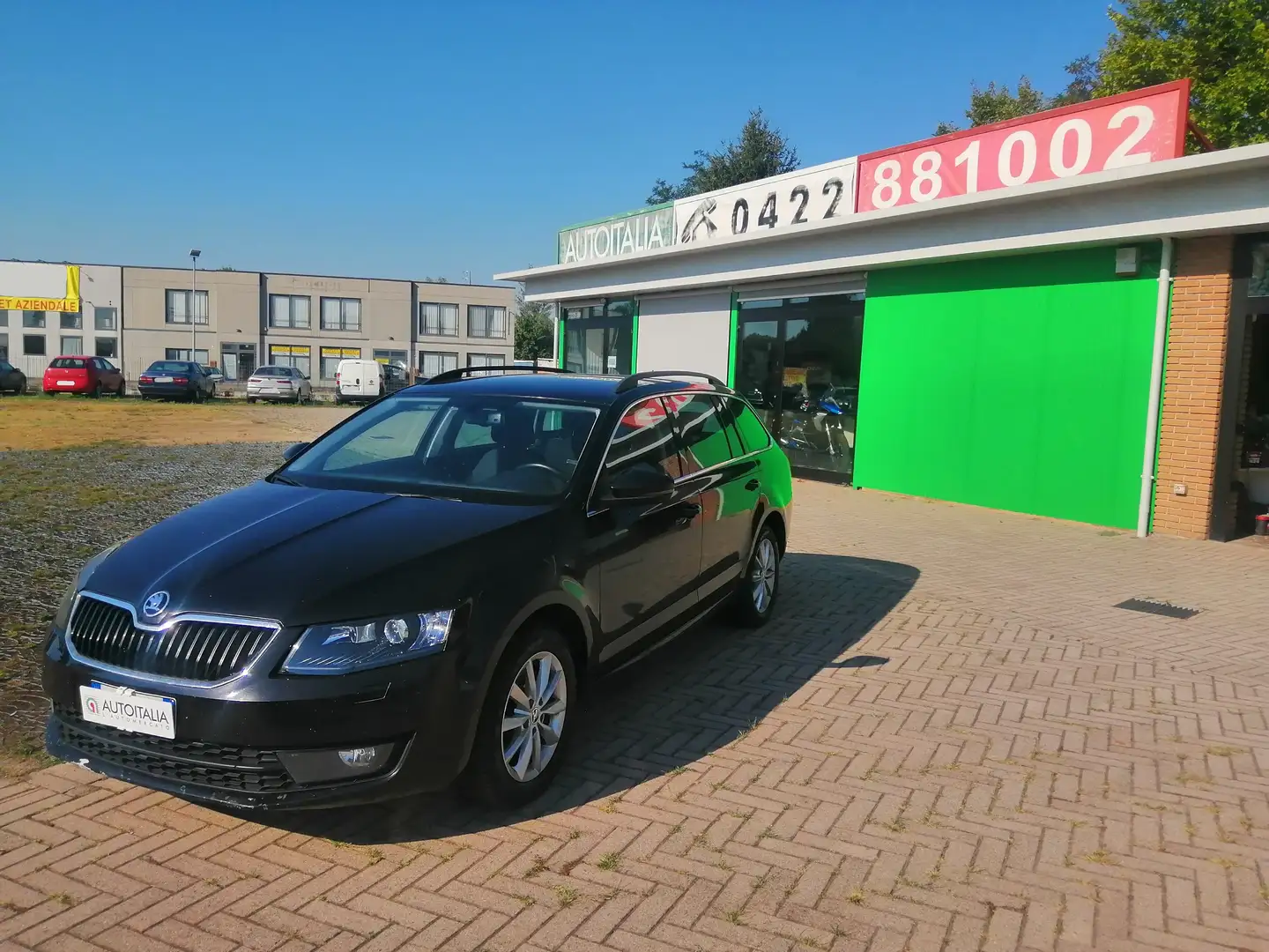 Skoda Octavia Wagon 2.0 tdi cr Ambition 4x4 150cv Zwart - 1