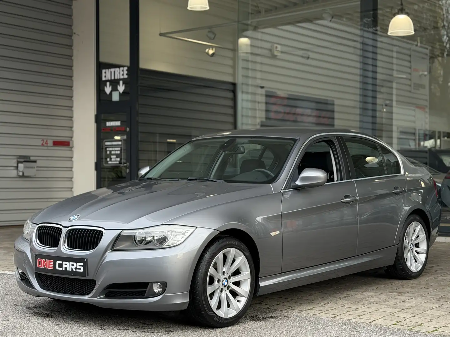 BMW 318 d 136cv CUIR-CLIM-PDC-JA17P-GARANTIE 1AN Gris - 1