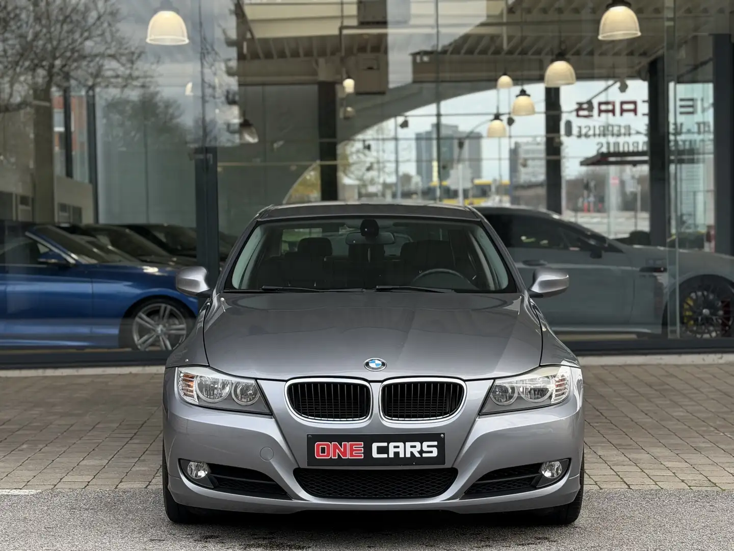 BMW 318 d 136cv CUIR-CLIM-PDC-JA17P-GARANTIE 1AN Gris - 2