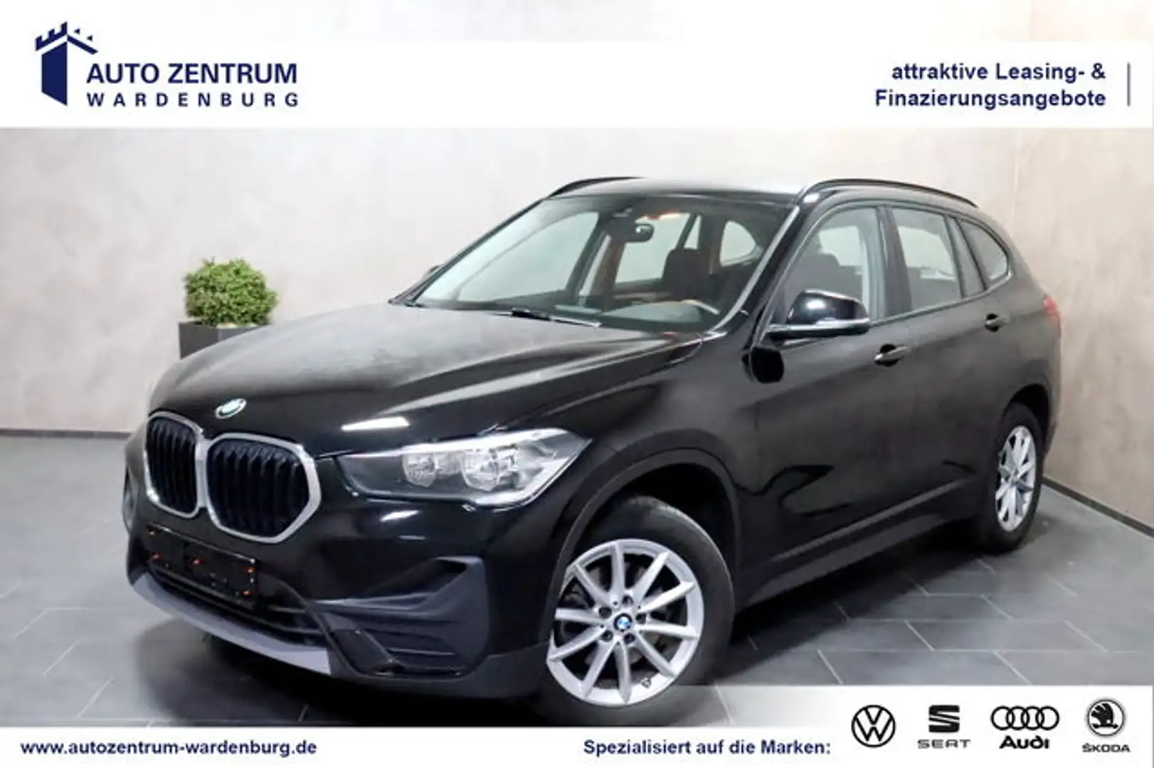 BMW X1 18 Advantage AHK TEMP PDC NAVI LED EL.Heckkl. Schwarz - 1