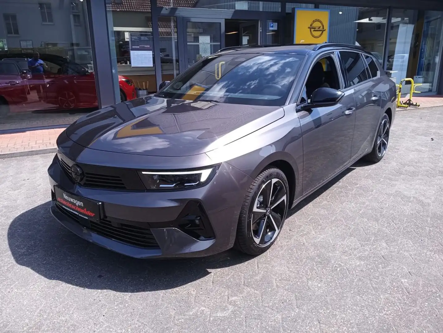 Opel Astra Sports Tourer 1.2 Turbo Automatik GS Gris - 2