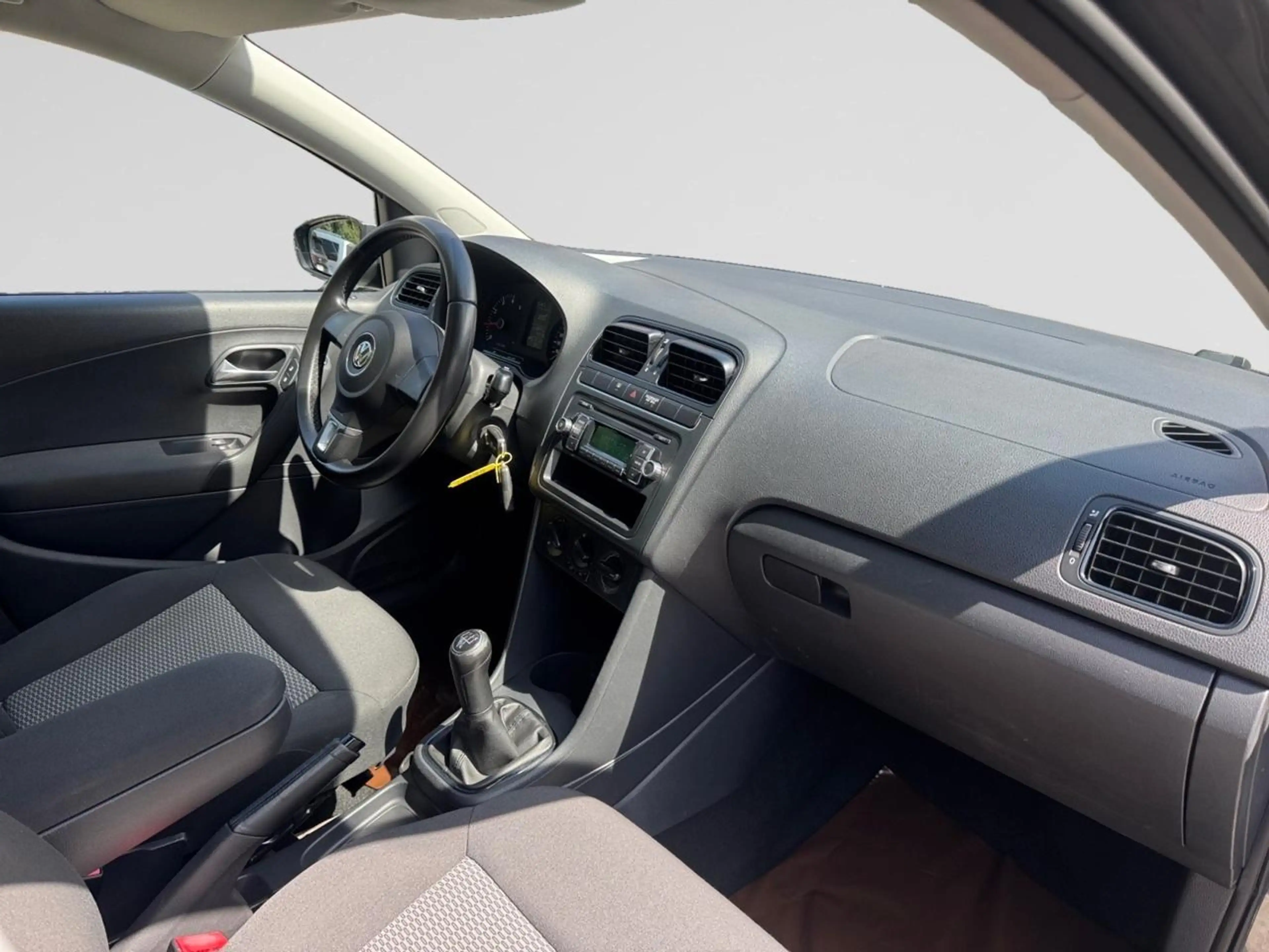 Volkswagen Polo 1.2i Trendline — photo 5