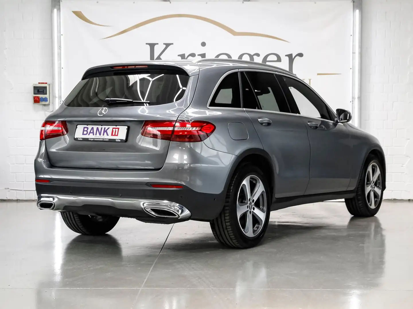 Mercedes-Benz GLC 220 d 4Matic *PANORAMA*NAVI*LED* Grijs - 2