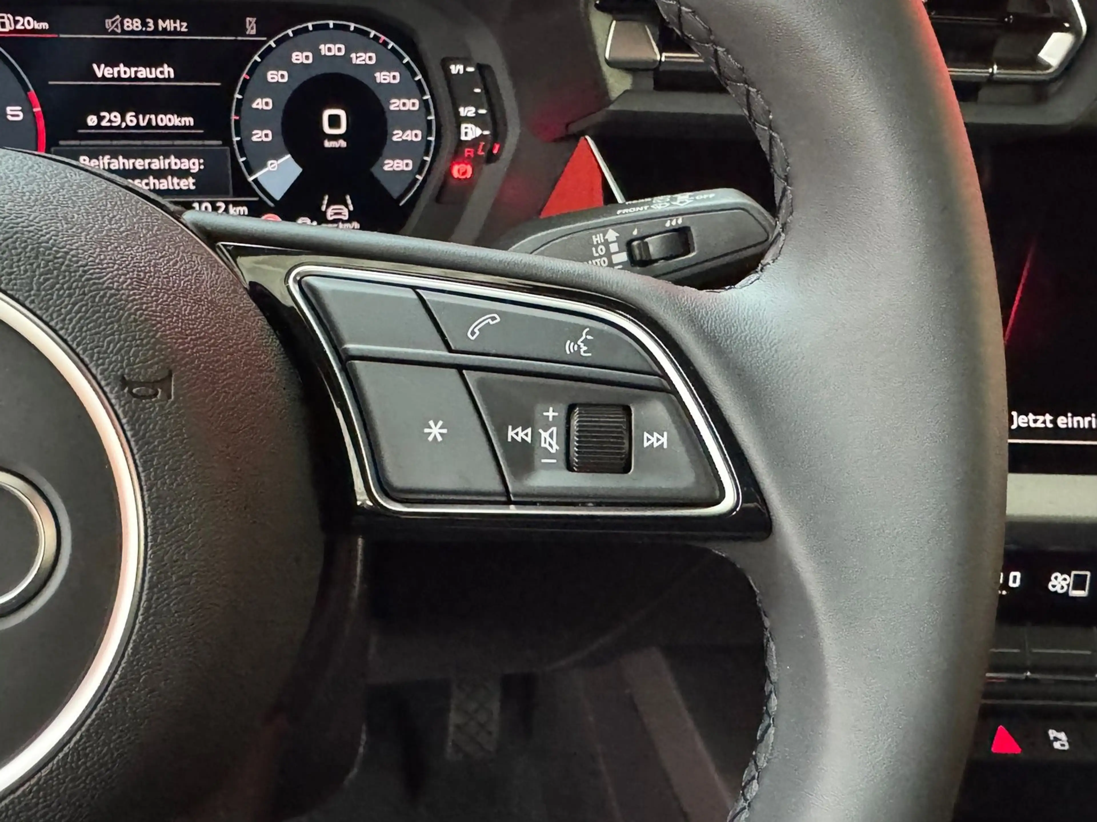 Audi A3 30 TFSI — photo 9