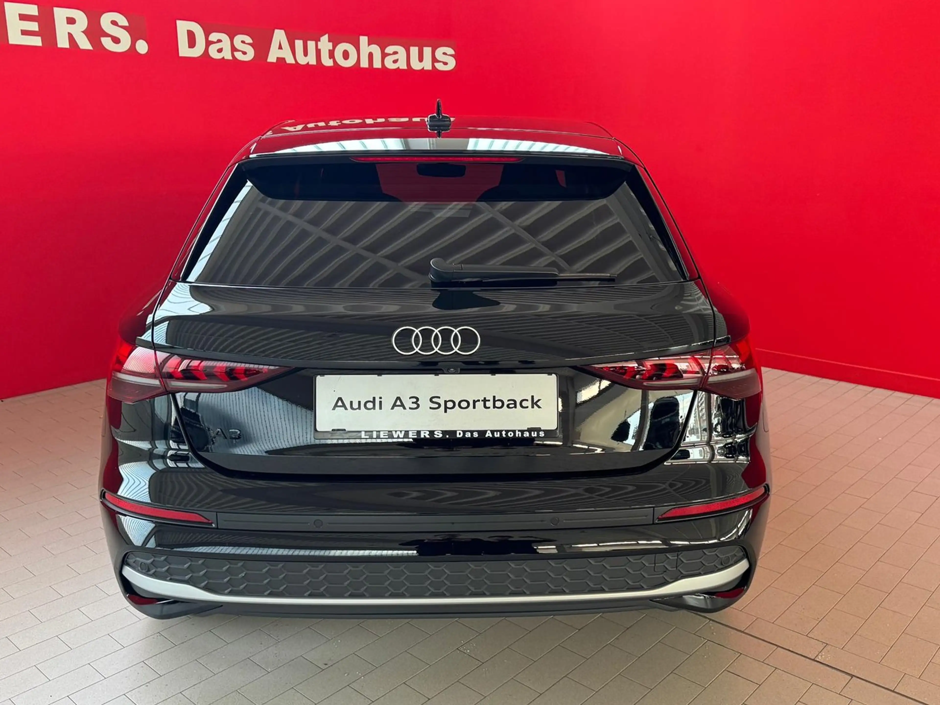 Audi A3 30 TFSI — photo 4