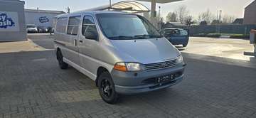 2.5 Turbo D4D airco only Afrika