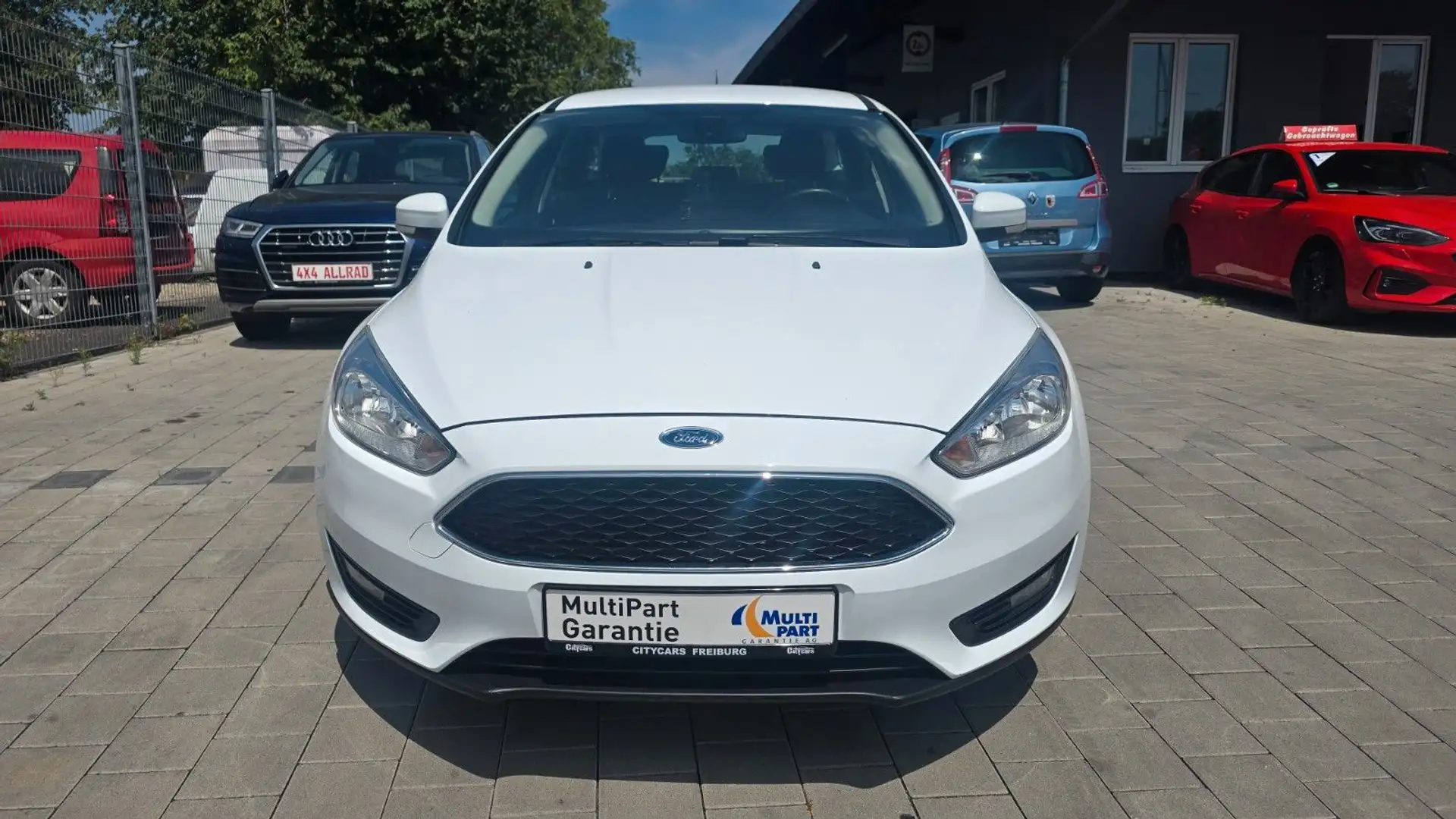 Ford Focus Turnier Business/TÜV NEU/GARANTIE/1 HAND Bianco - 2