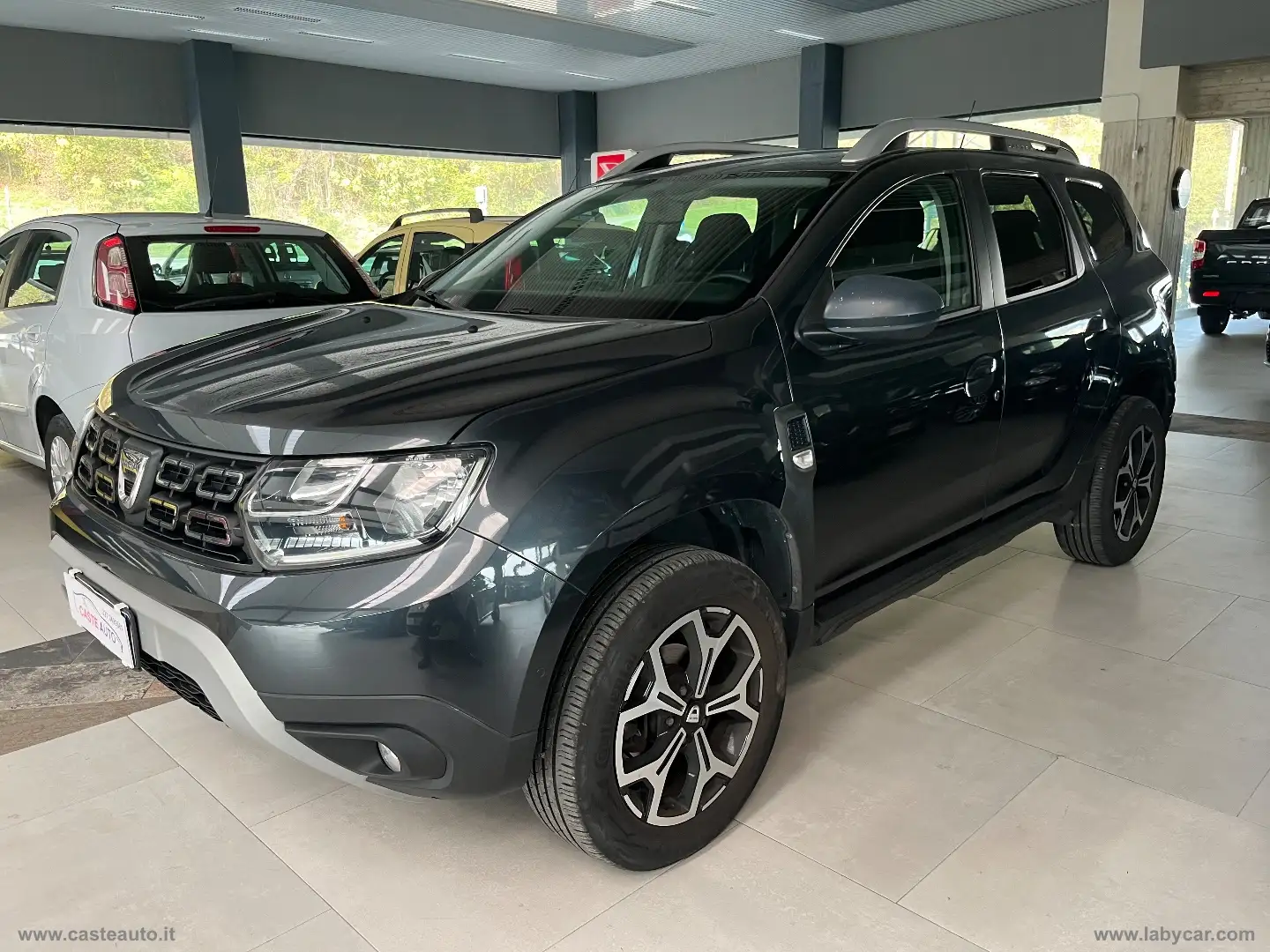 Dacia Duster 1.6 SCe GPL 4x2 Prestige Gris - 1