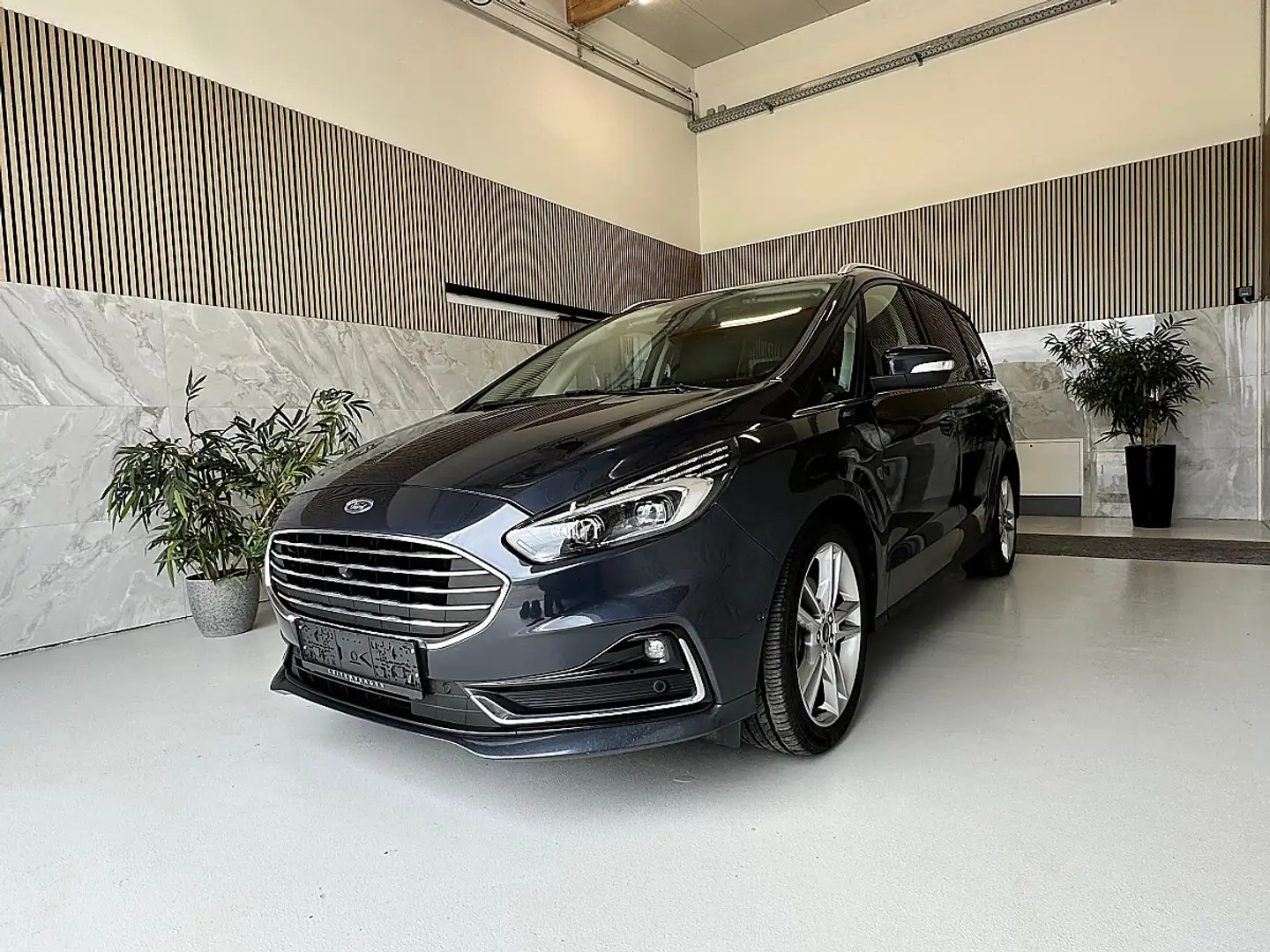Ford Galaxy 2,0 SCR AWD Titanium Aut. 7 Sitze, 19-Zoll, AH... Blau - 1