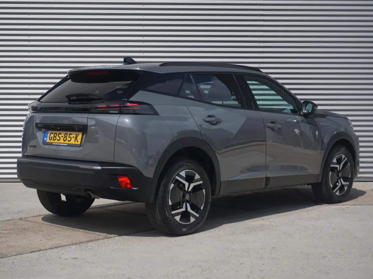 Peugeot 2008 1.2 TURBO 100 Allure | Navigatie Pro | Parkpilots Grijs - 2