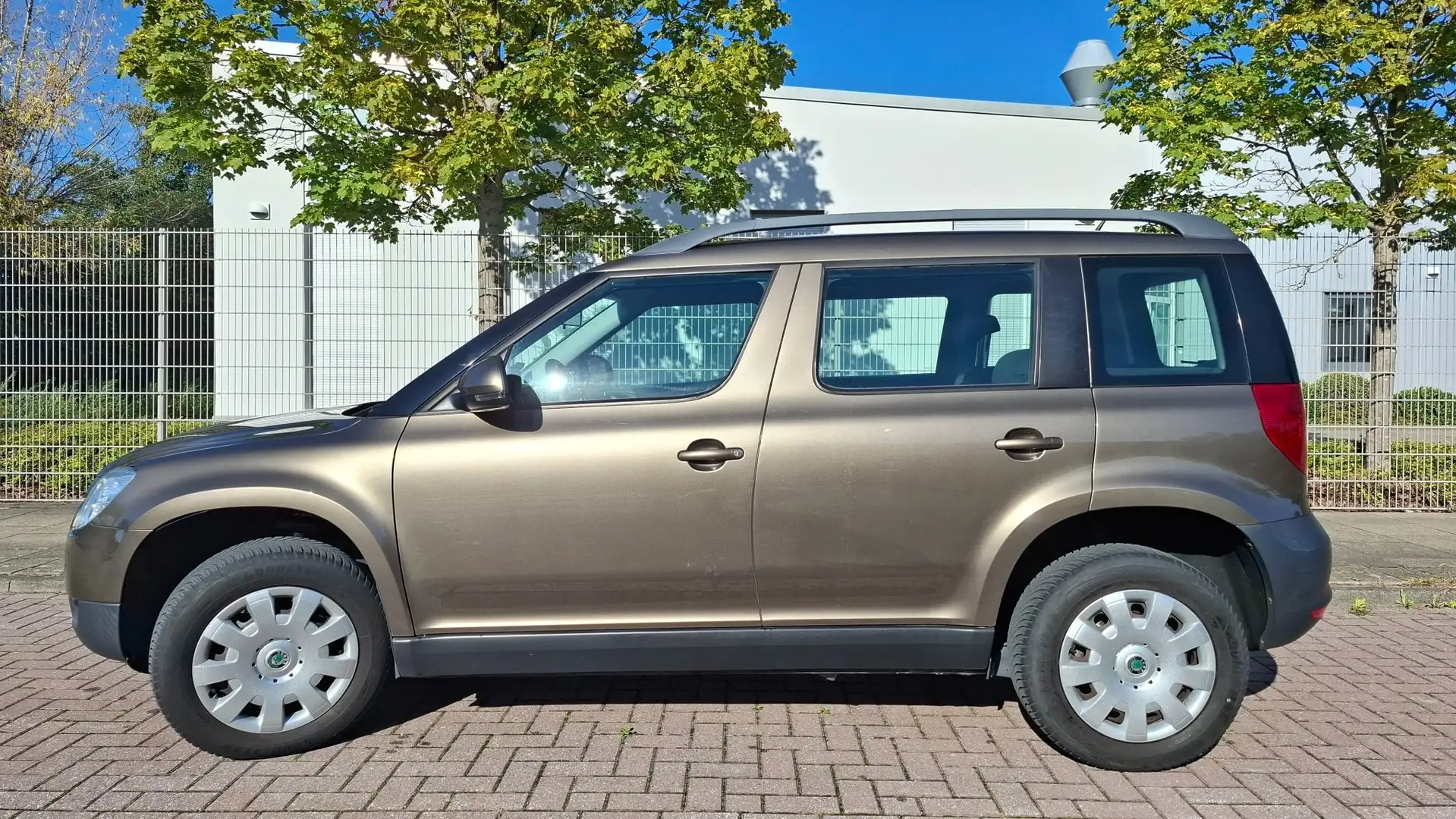 Skoda Yeti Yeti 1.2 TSI Active Brun - 2