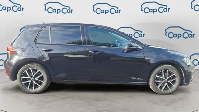 Volkswagen Golf view 4