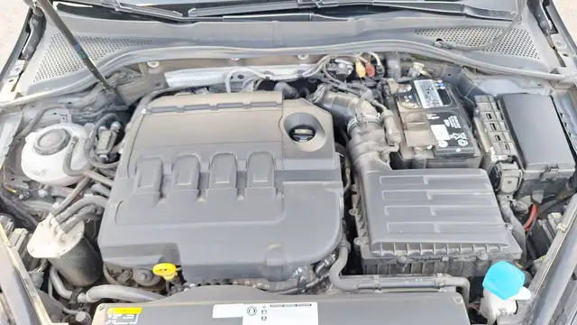 Volkswagen Golf view 15