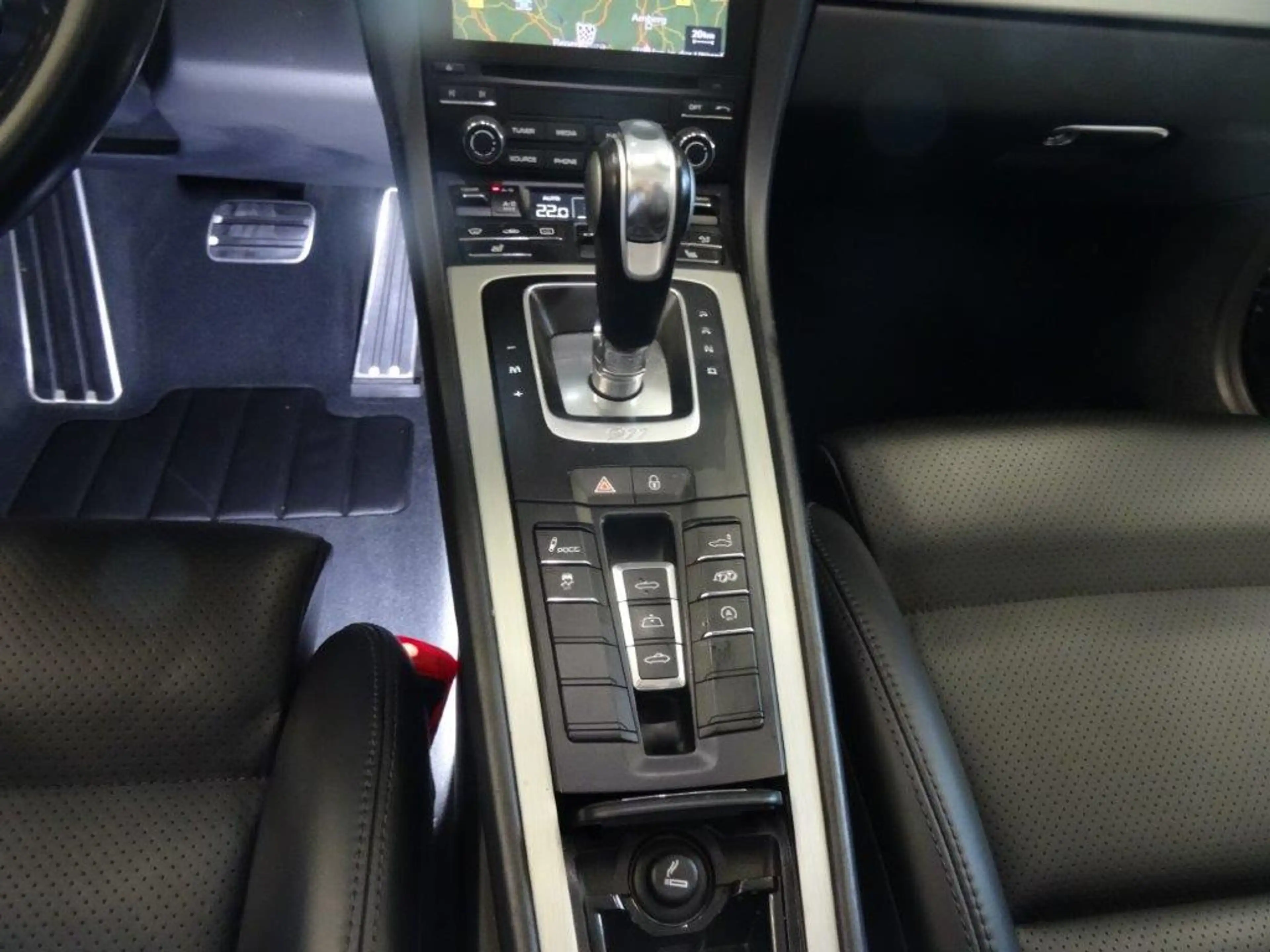 Porsche 991 Carrera 4S Cabrio sehr sauber — photo 9