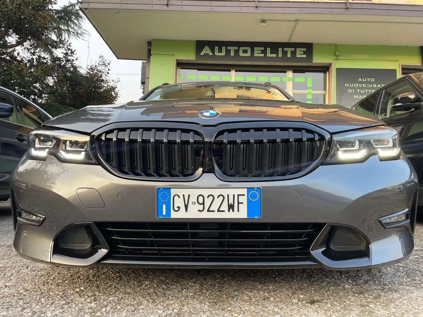 BMW 318 Touring mhev 48V Sport Automatica Full Service Grigio - 2