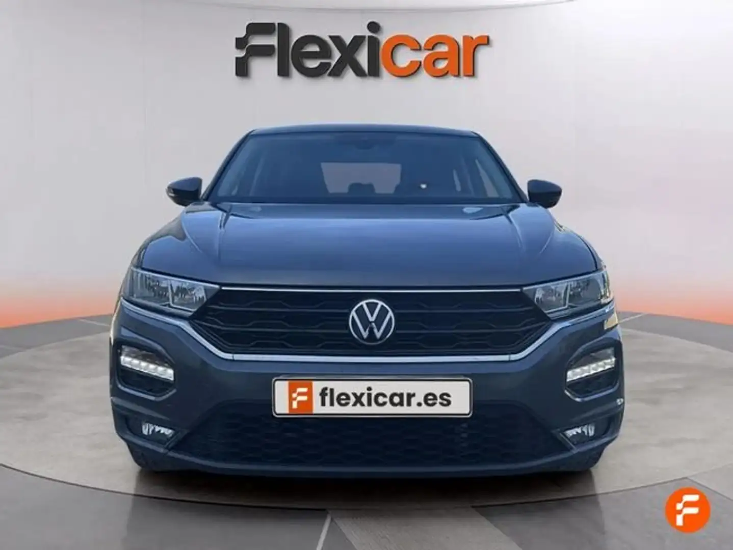 Volkswagen T-Roc 1.0 TSI Advance 81kW Gris - 2