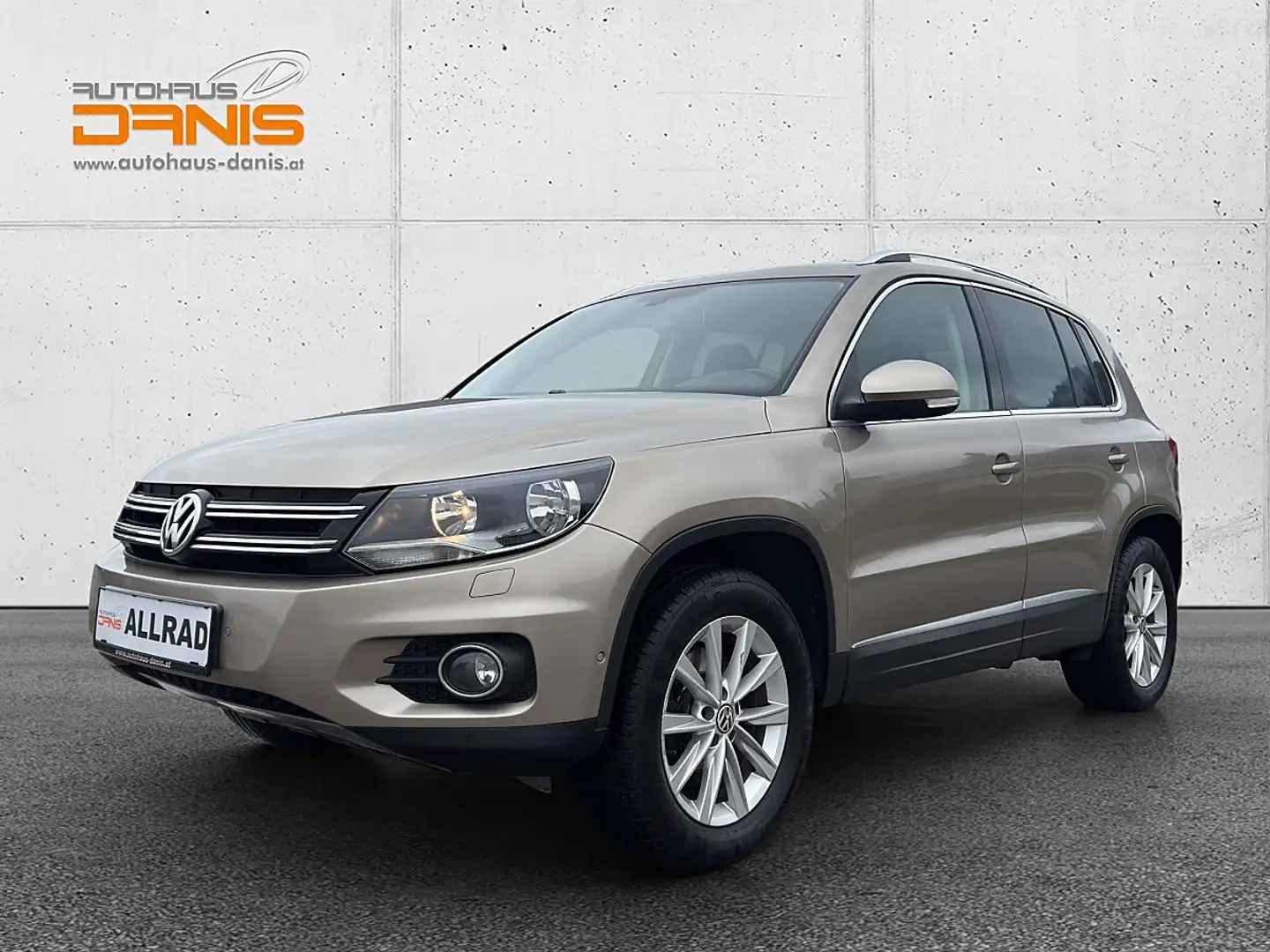 Volkswagen Tiguan 2,0 TDI 4Motion Track&Style  TOP Zustand!!! Beige - 1