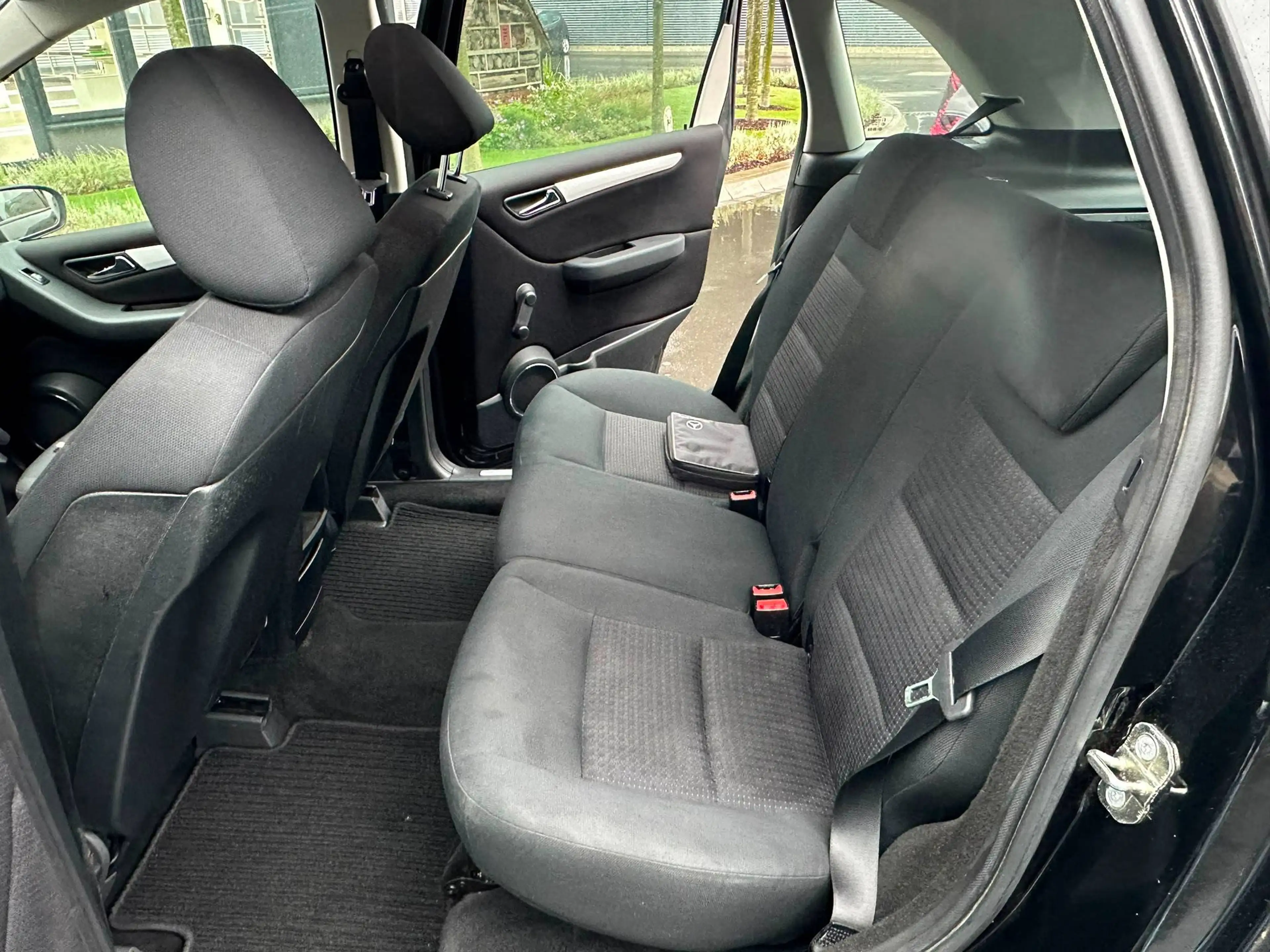 Mercedes-Benz B 200 Automatik, Pano, Tüv Neu — photo 5