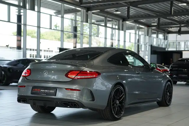 Mercedes-Benz C 63 Amg view 7