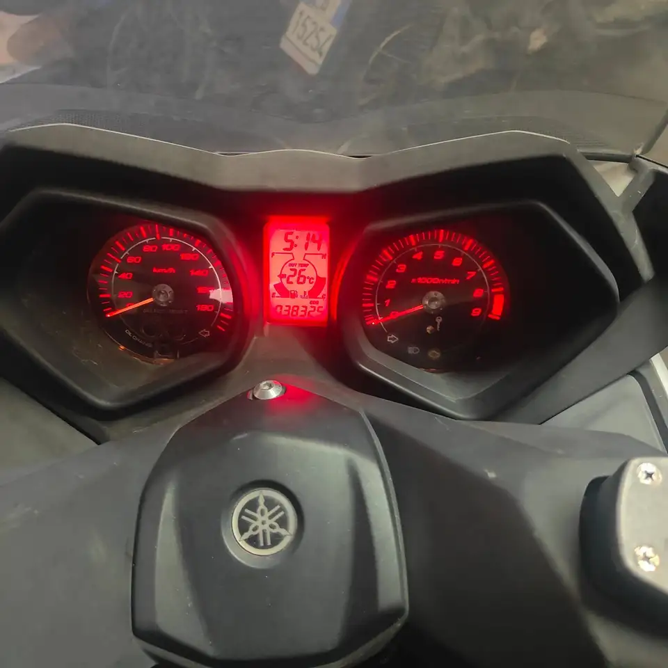 Yamaha X-Max 400