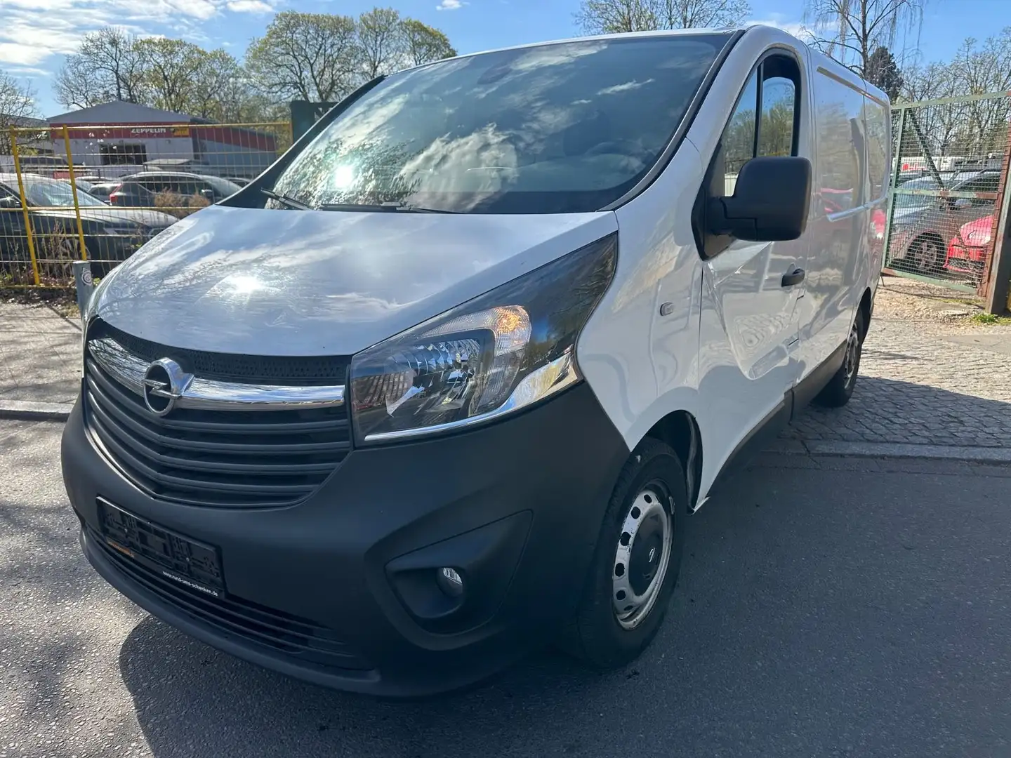 Opel Vivaro B Kasten/Kombi Kasten L1H1  2,7t Weiß - 1