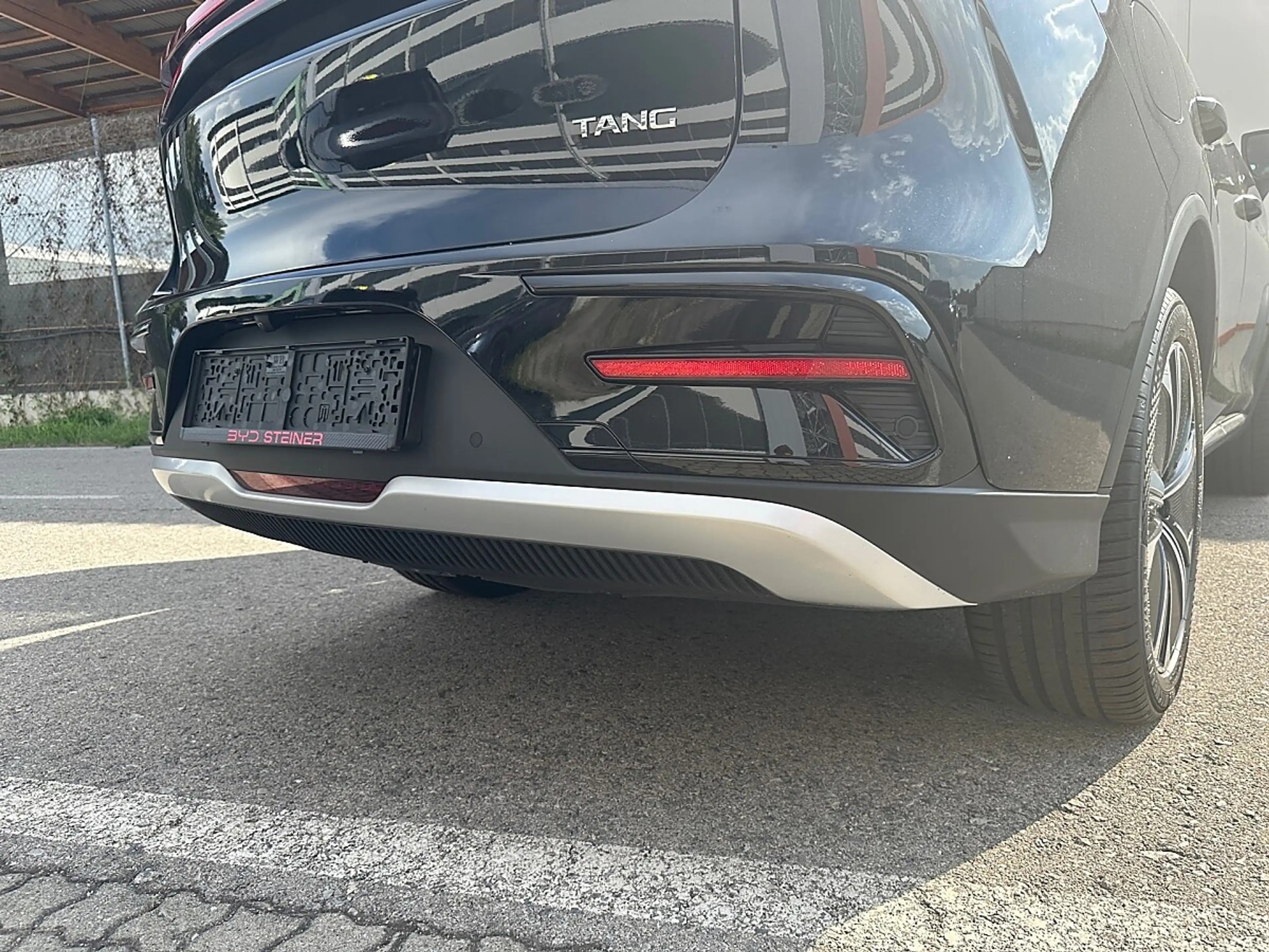 BYD Tang 108,8 kWh Österreich Paket Flagship - BYD Steiner — photo 13