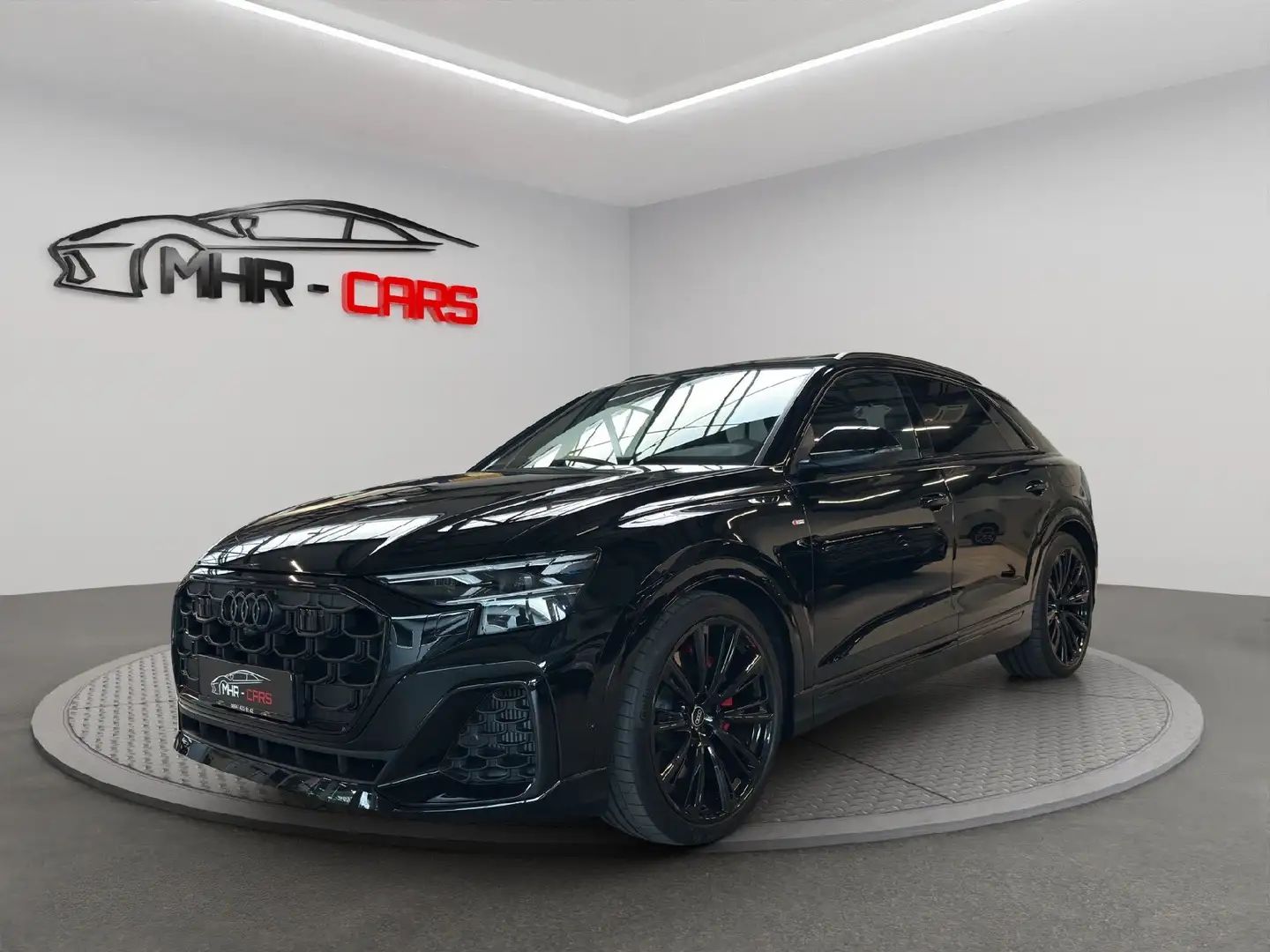 Audi Q8 55 3.0 TFSI e quattro Schwarz - 1