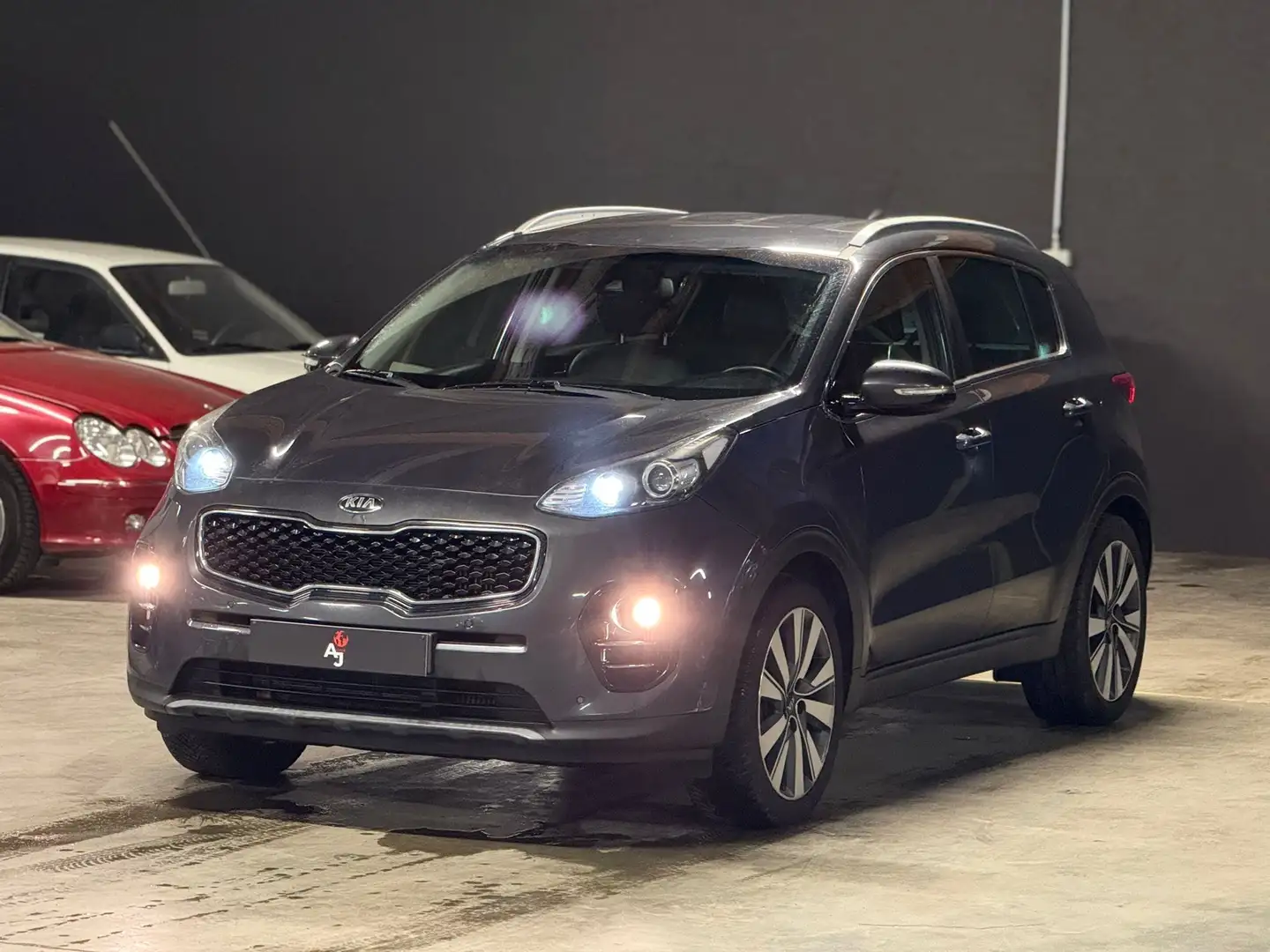 Kia Sportage 1.7 CRDI 2WD Edition 7 // Euro 6B Noir - 1