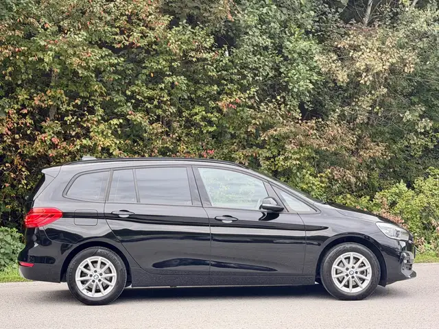 BMW 2 Series view 5