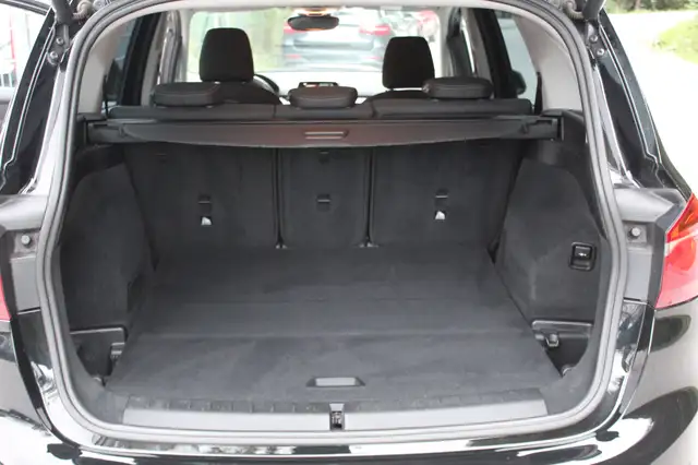 BMW 2 Series view 27