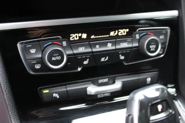 BMW 2 Series view 16
