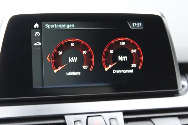 BMW 2 Series view 22
