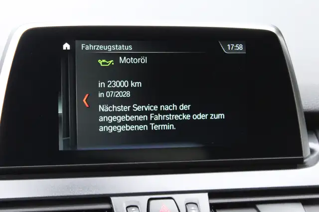 BMW 2 Series view 26