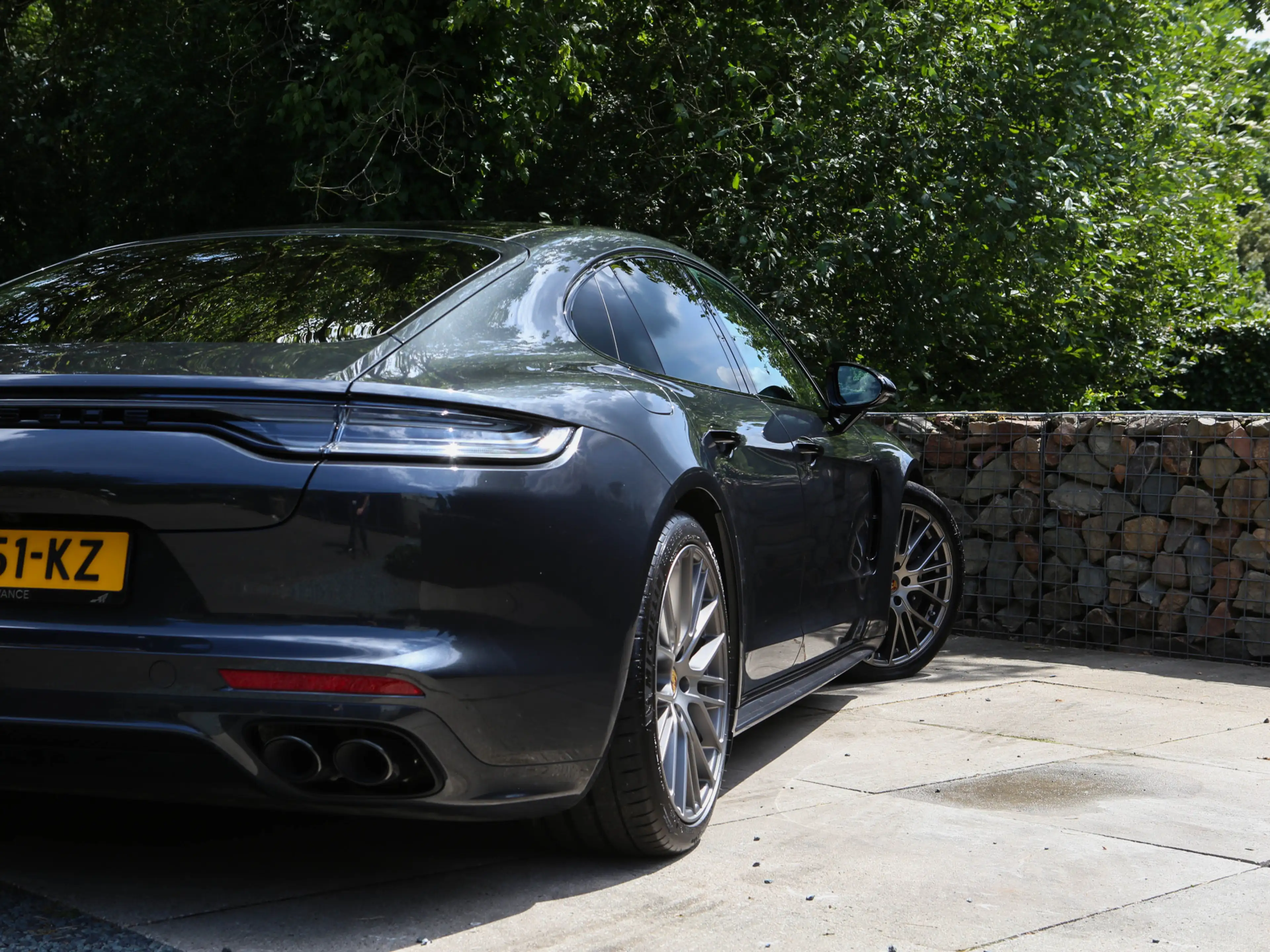 Porsche Panamera 4 E-Hybrid Platinum Edition — photo 12