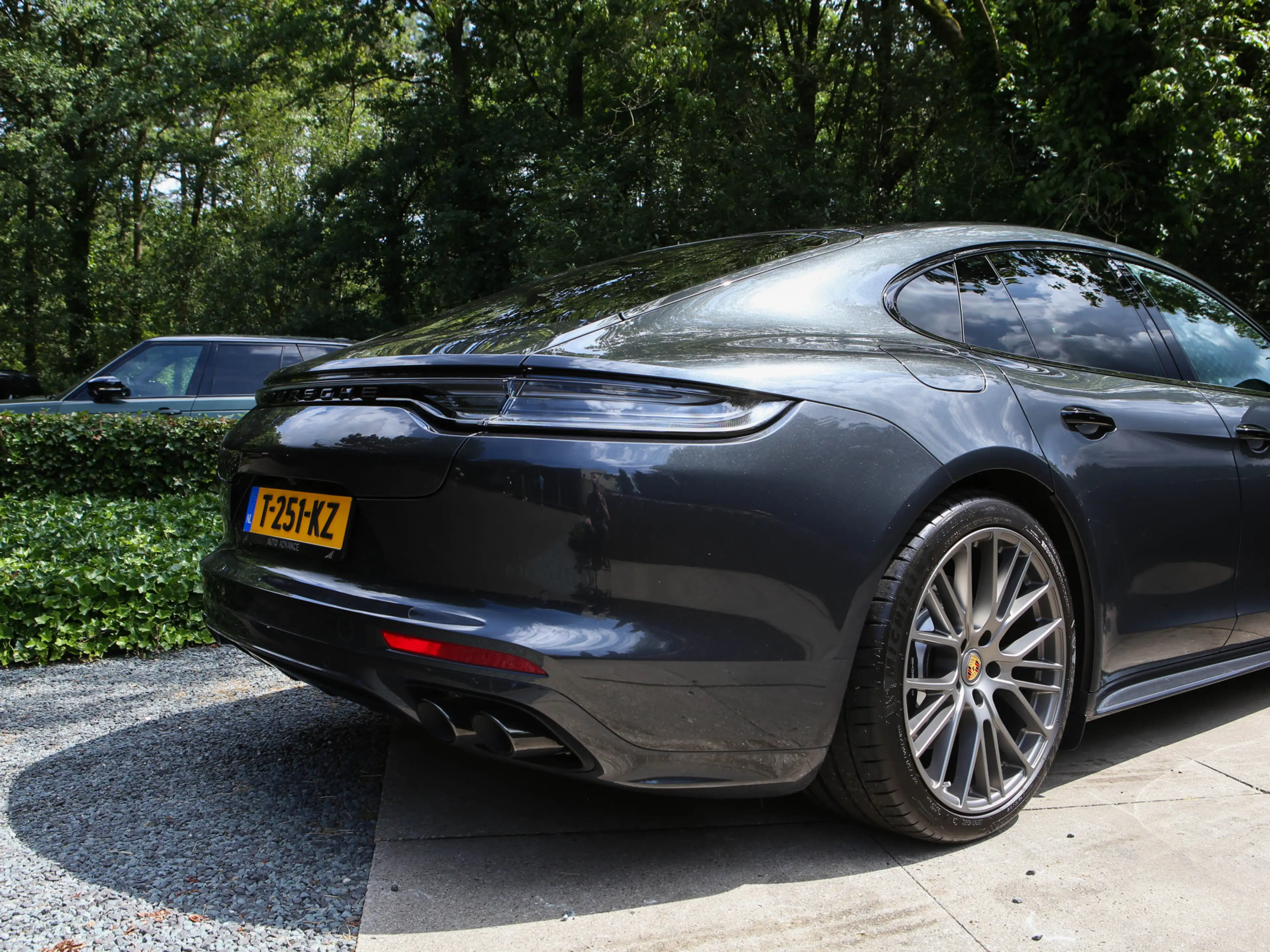 Porsche Panamera 4 E-Hybrid Platinum Edition — photo 15