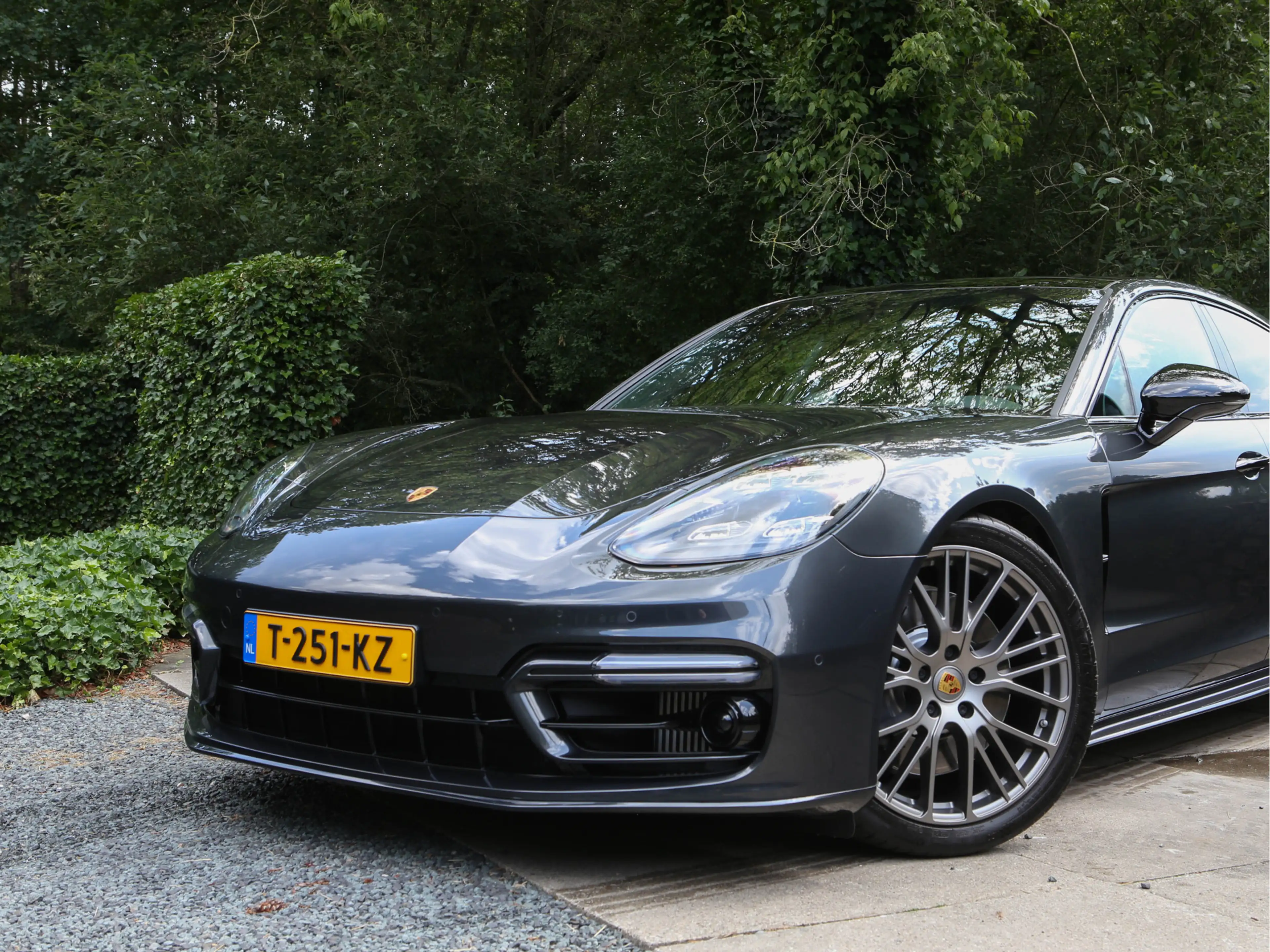 Porsche Panamera 4 E-Hybrid Platinum Edition — photo 14