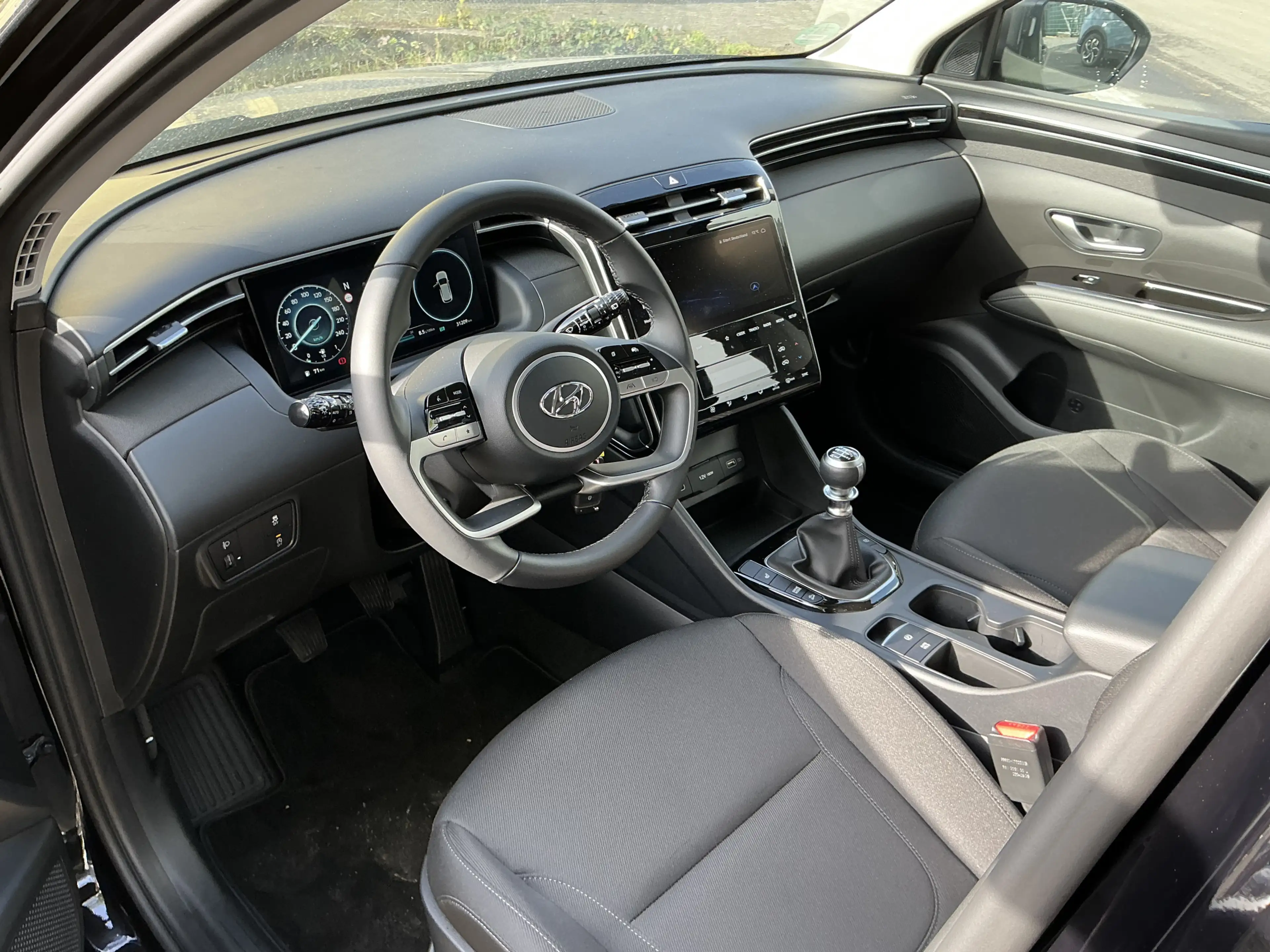 Hyundai TUCSON Select Mild-Hybrid R.Cam Navi LED SHZ DAB — photo 5